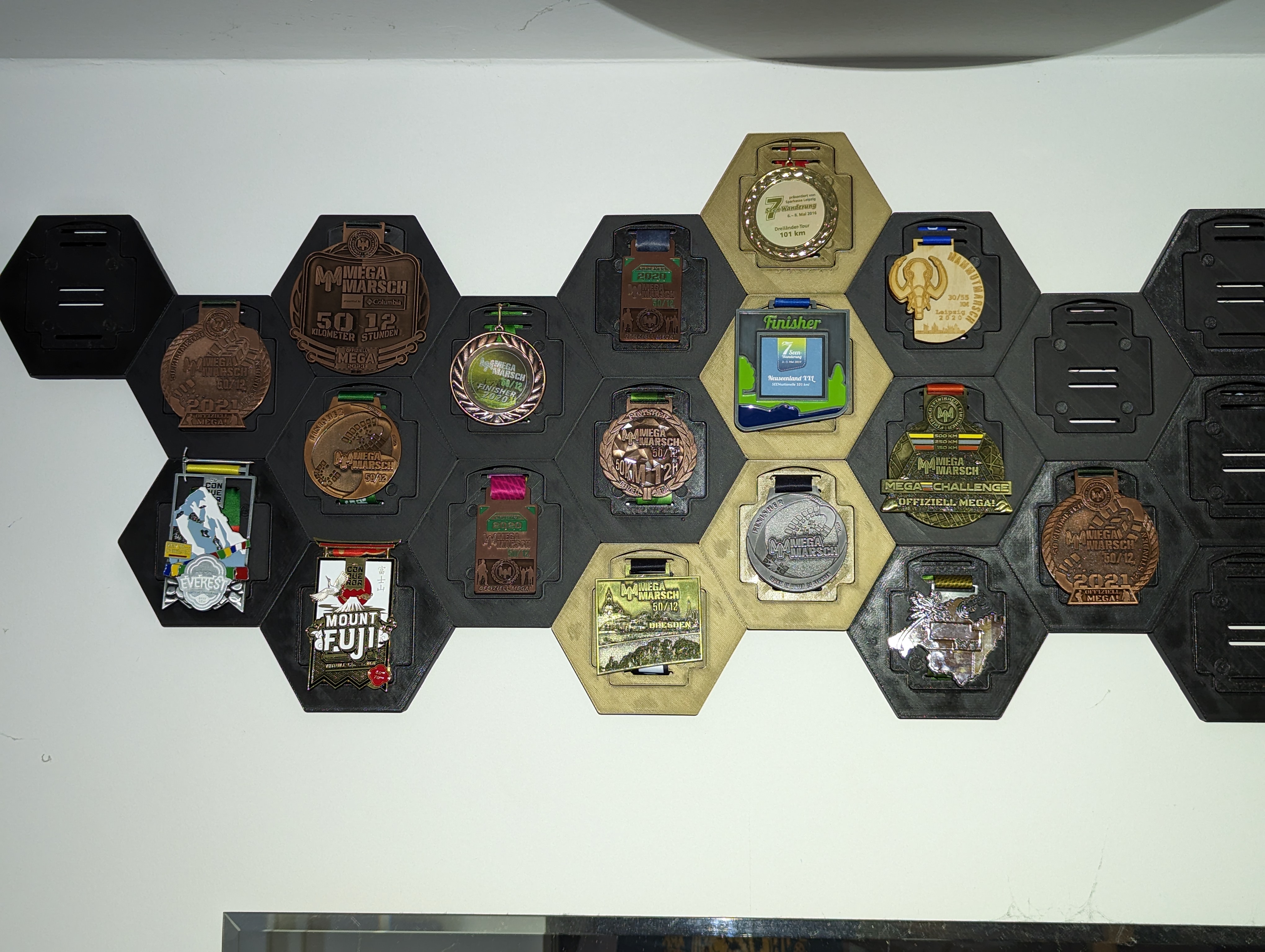 Hexagonal Medal Holder - sechseckiger Medaillenhalter