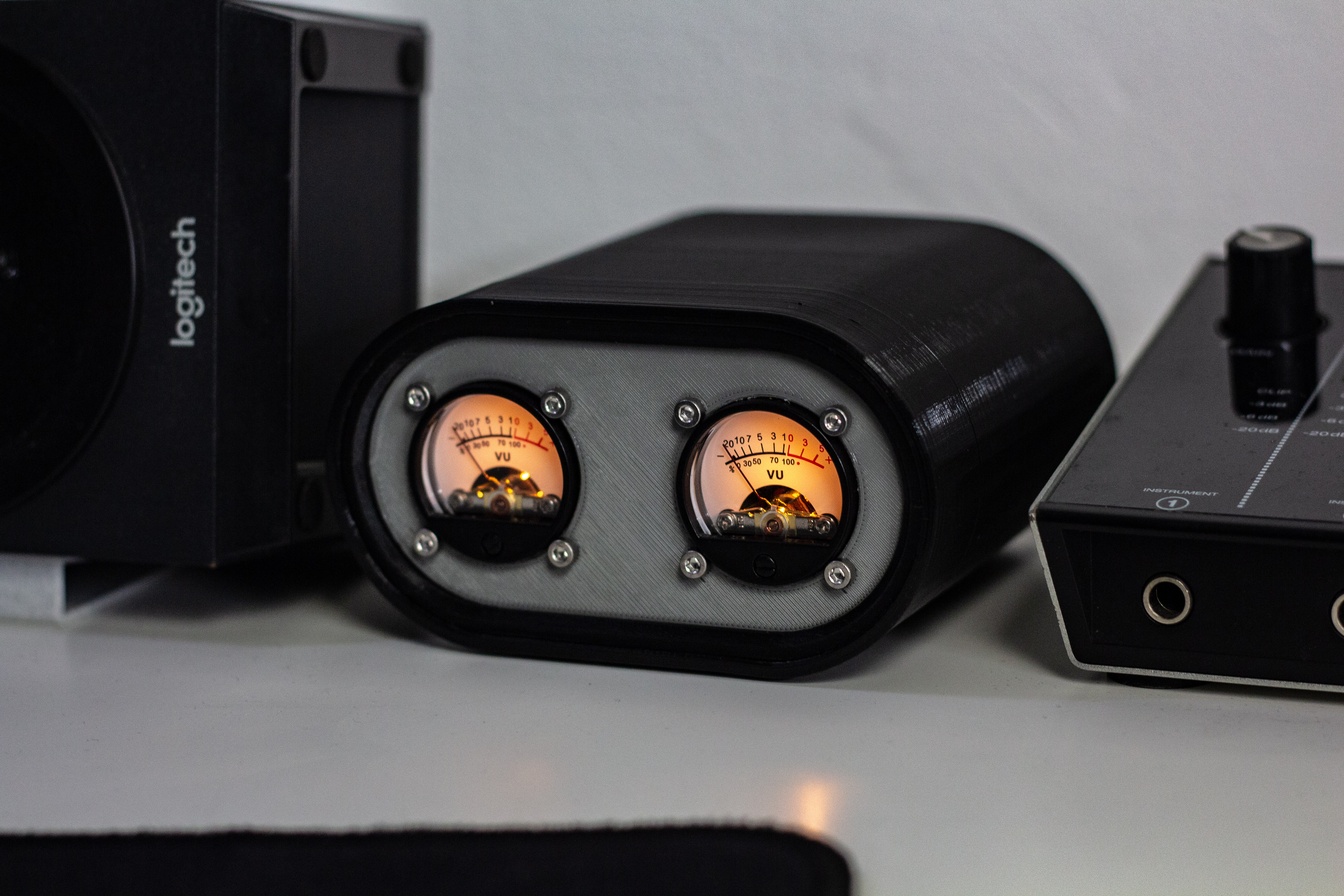 VU meter enclosure