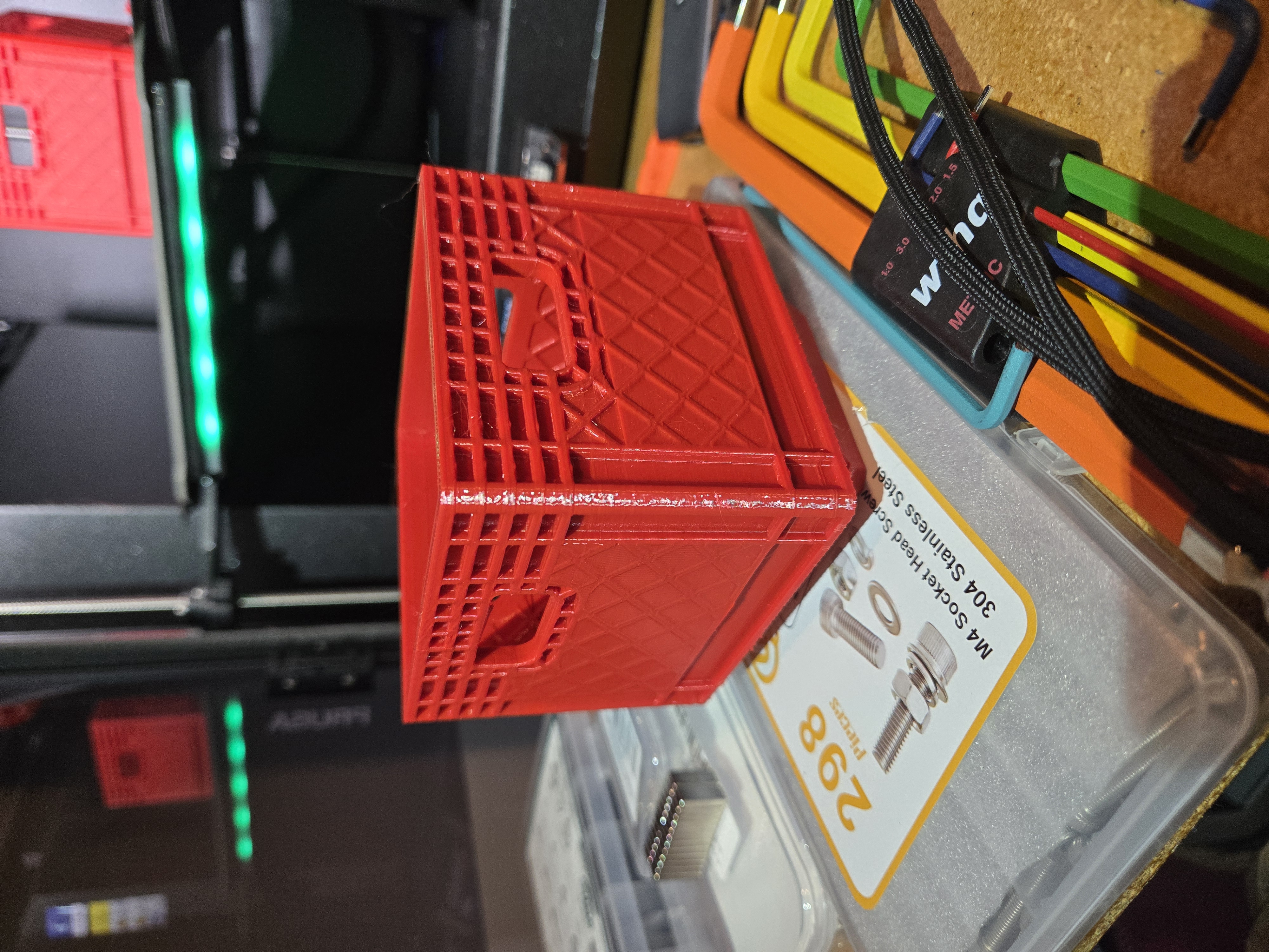 Milwaukee mini crate (solid)
