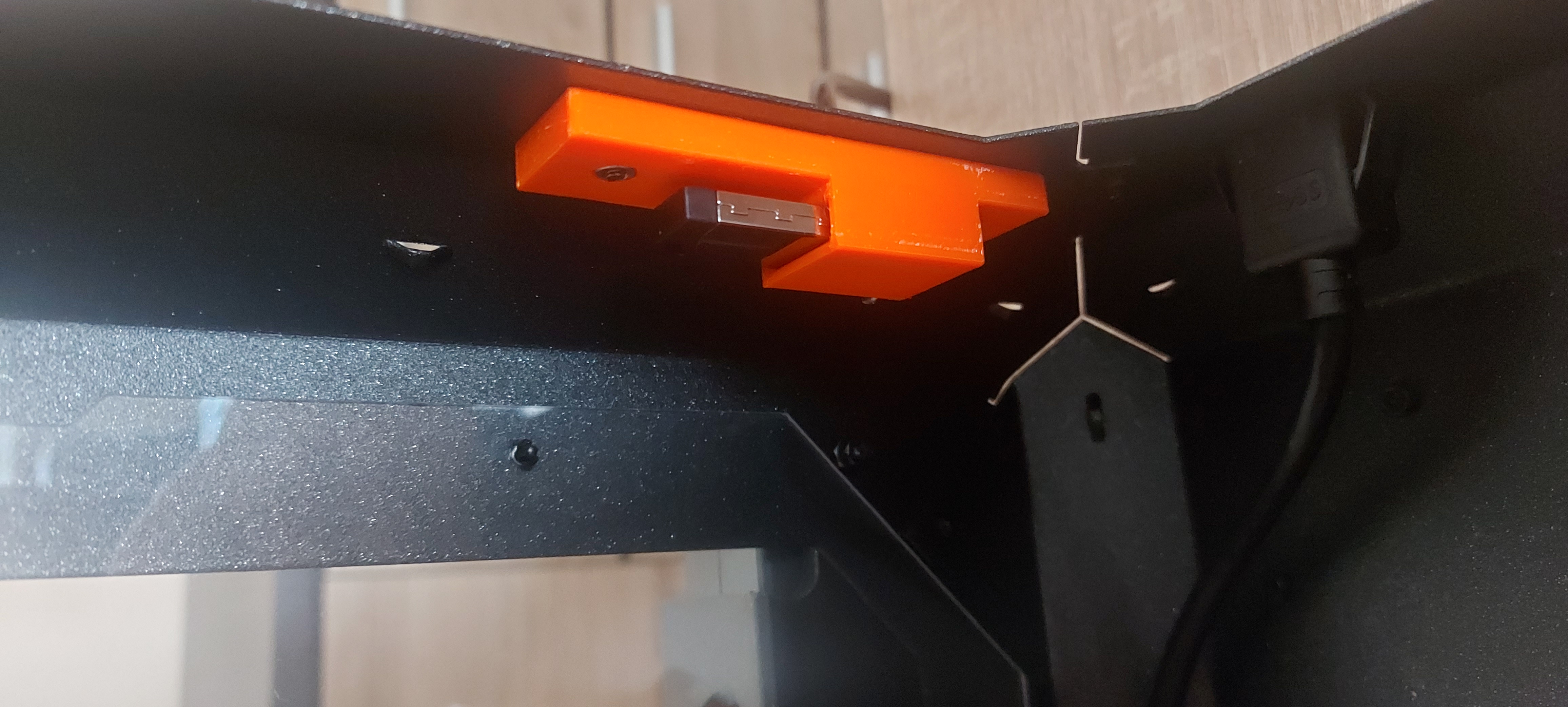 USB DISC HOLDER