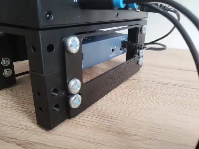 6 inch 1U Hole Panel