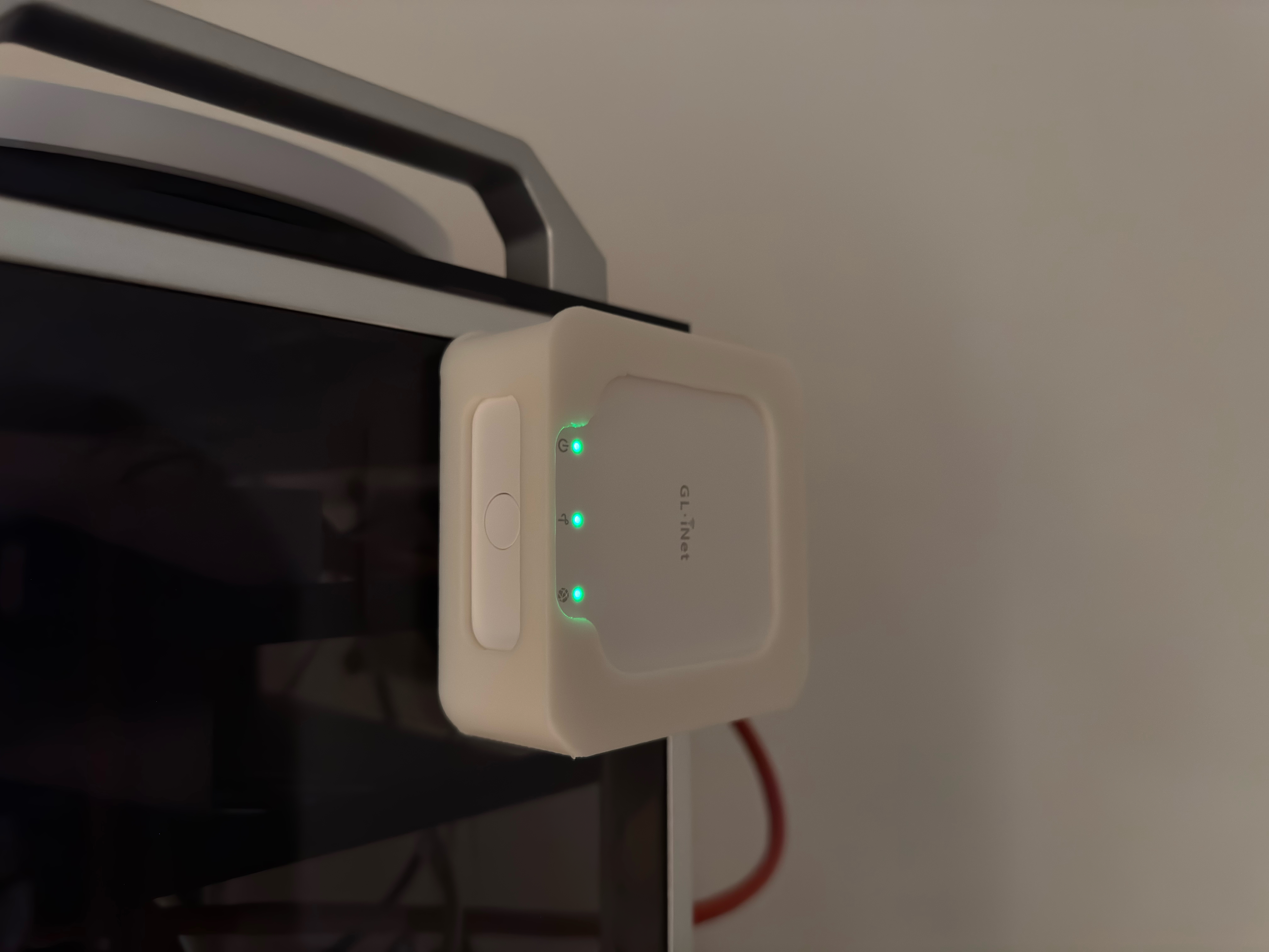 GL iNet GL-S20 minirack mount