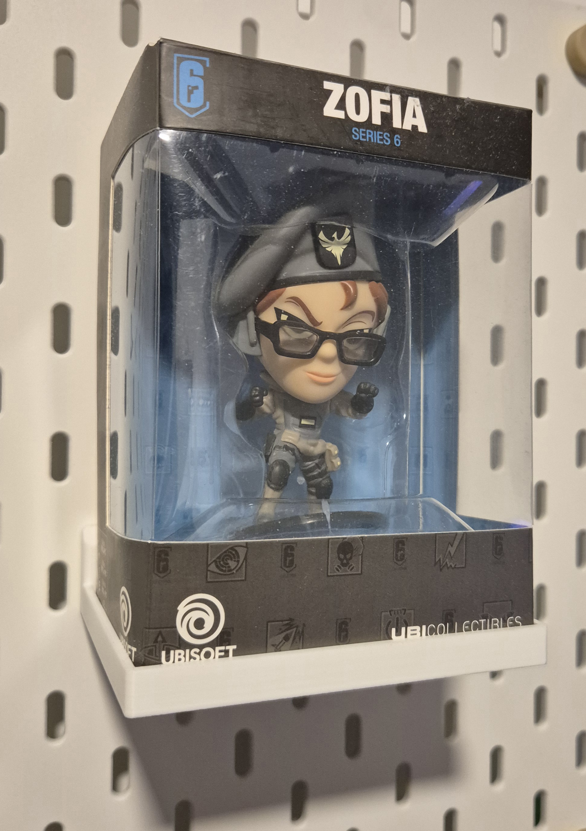 UbiCollectables vinyl figure box mount for Skadis