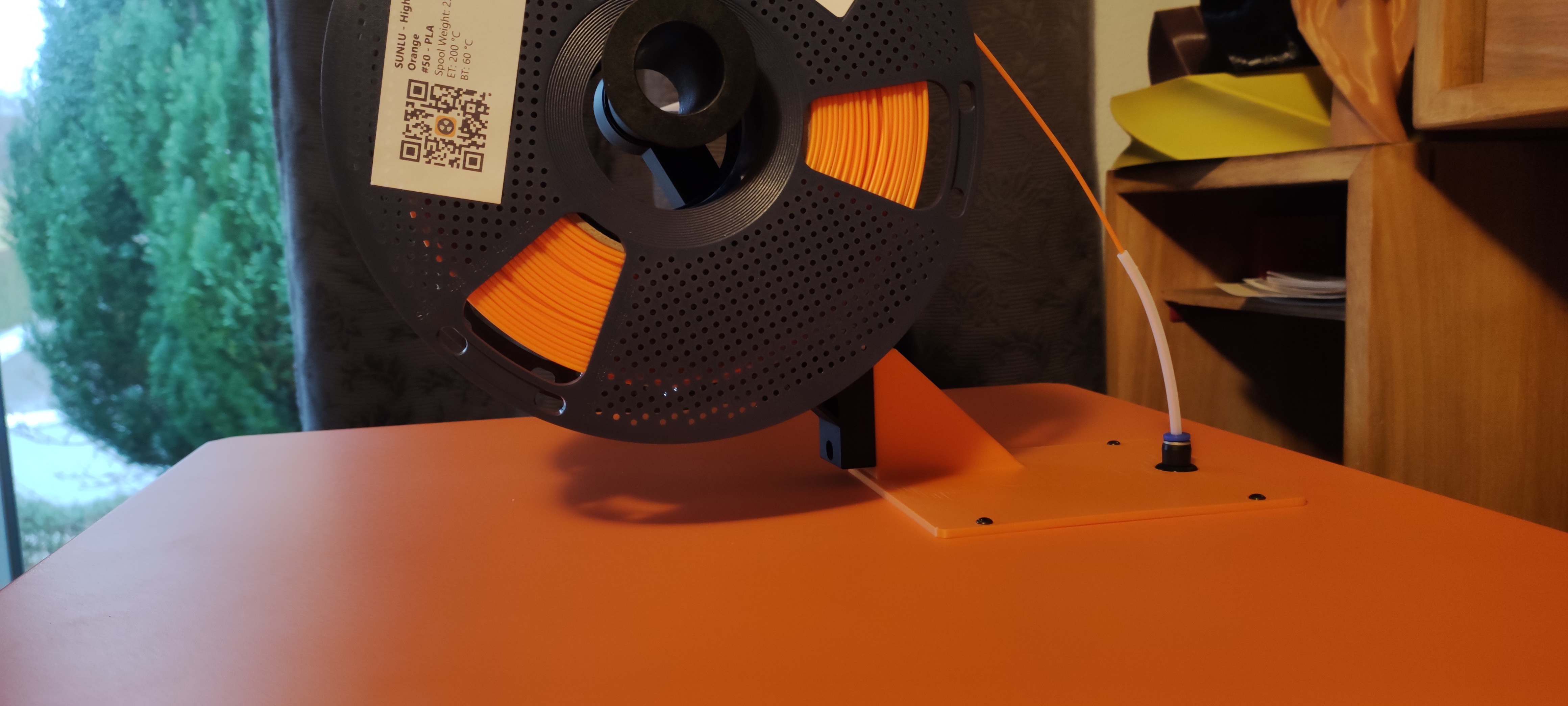 Phrozen Arco Filament stand on top