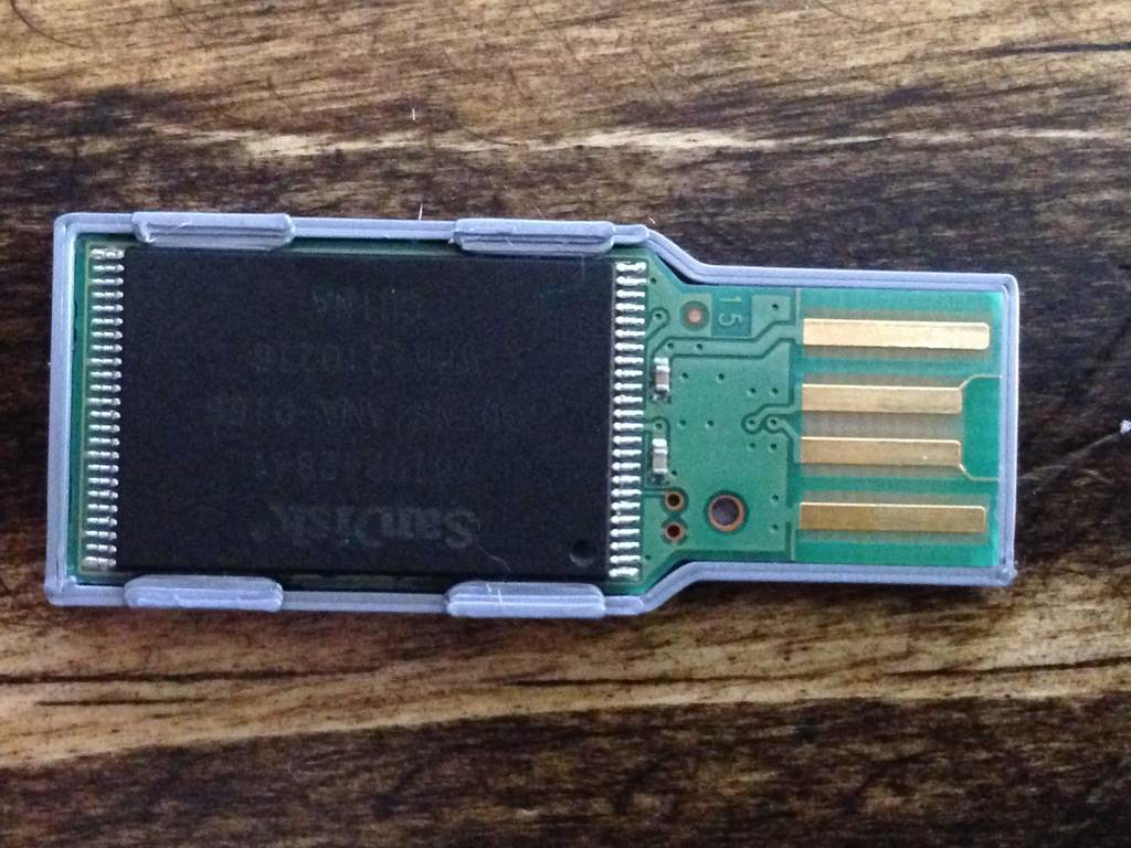 Sandisk Cruzer U Case