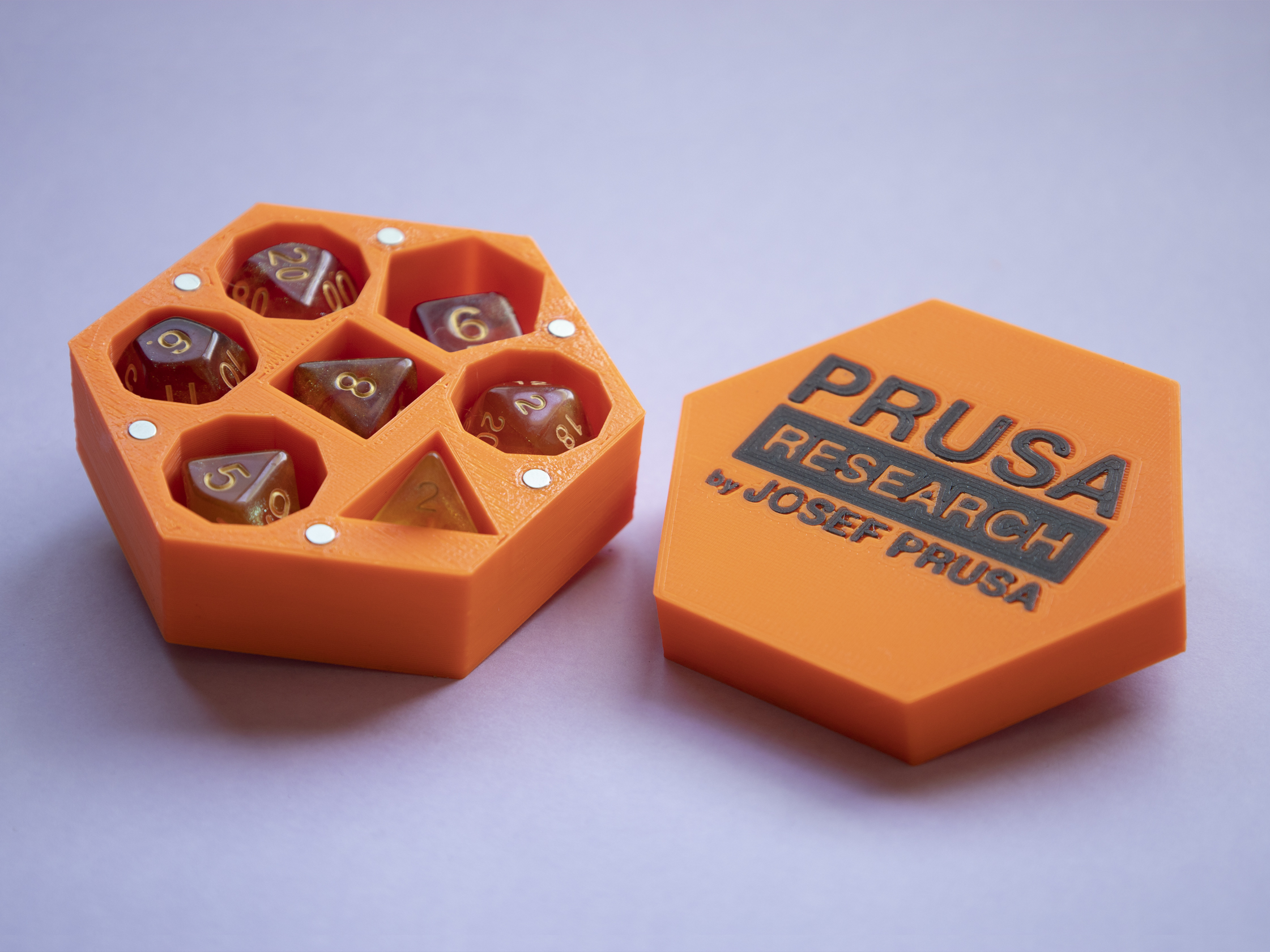 Miniatura 4 do modelo 3D OpenSCAD dice box