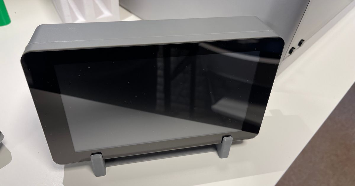 Simple Raspberry Pi touch screen case by WGS | Download free STL model ...