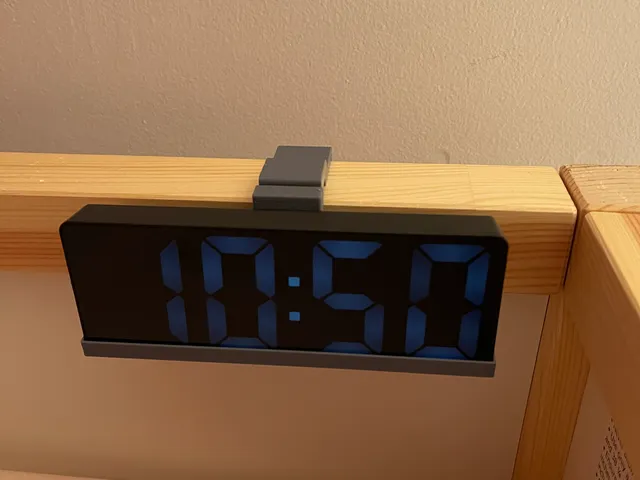 Kura small shelf/clock table