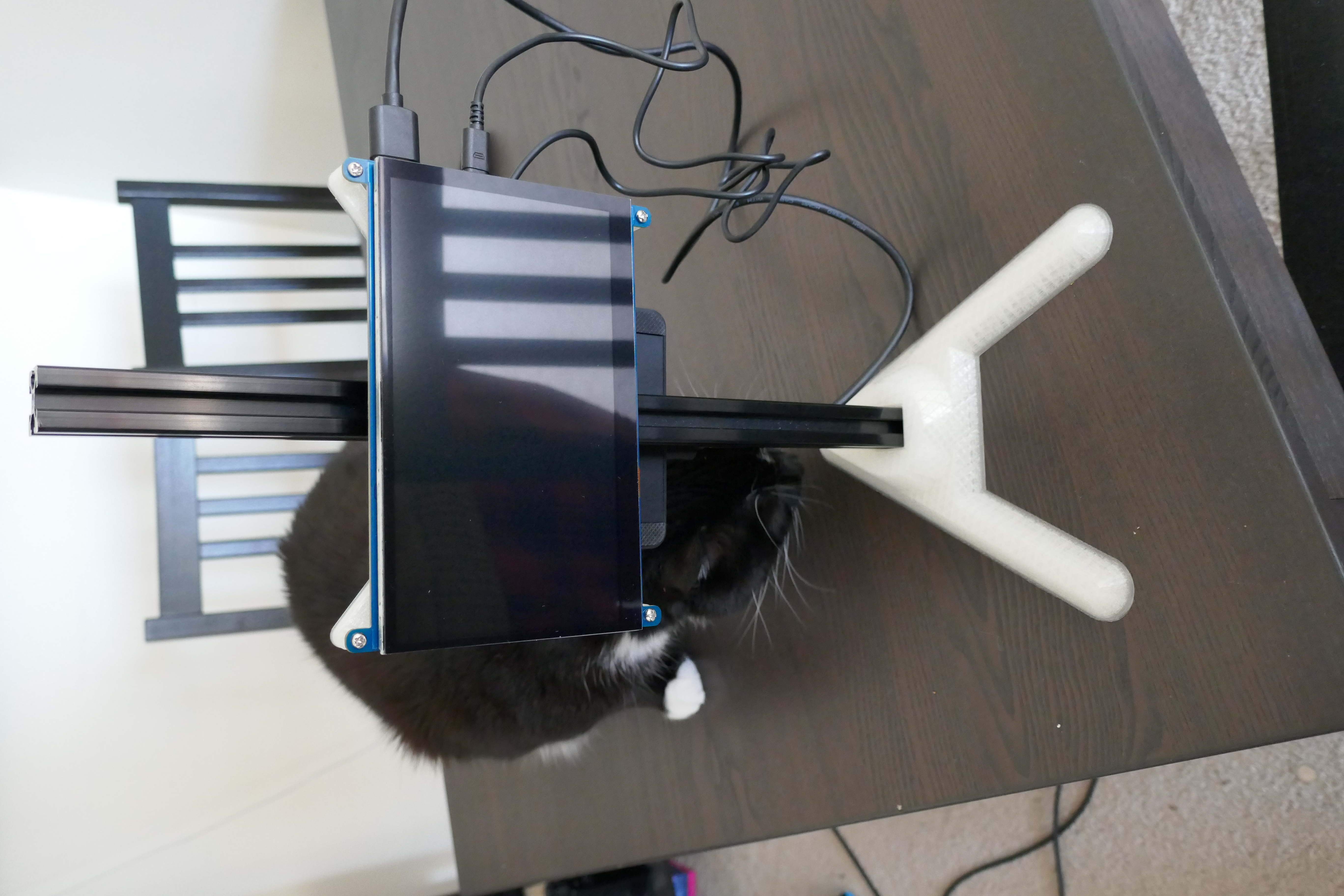 2020 MiniPC/Raspberry Pi Terminal Stand