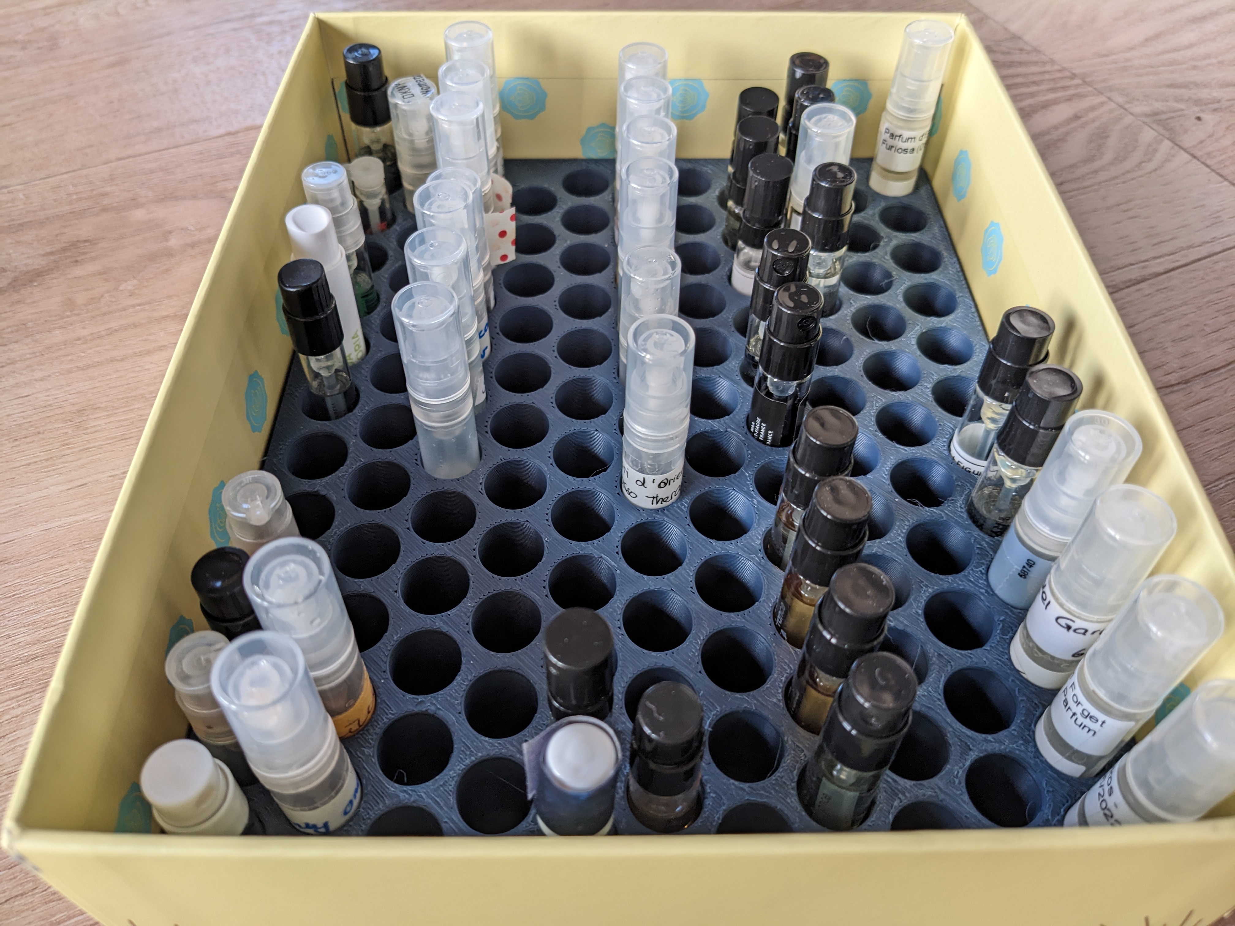 Perfume sample holder, 12.5 mm samples