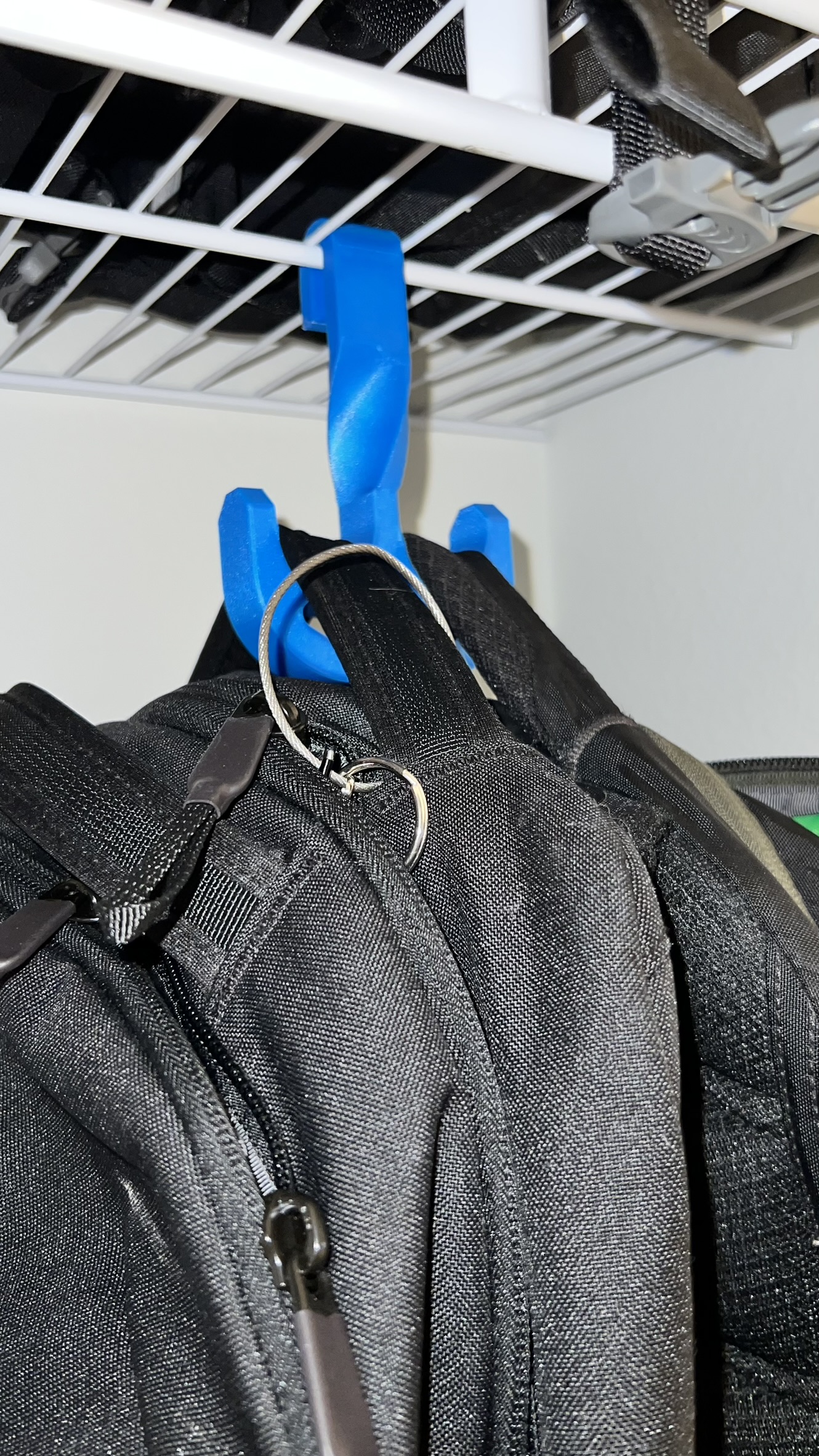 ClosetMaid Shelf Hangers by Harvinator Download free STL model