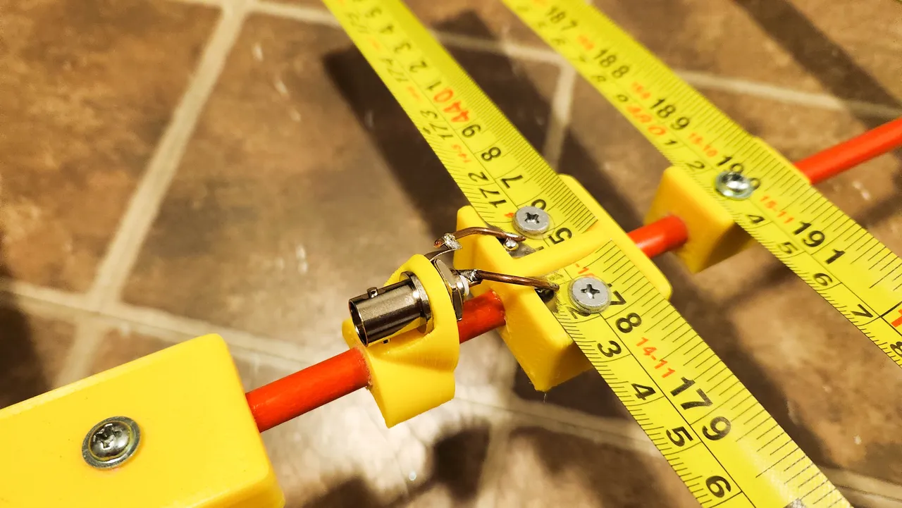 UHF Yagi-Uda antenna from fiberglass rod 8mm by Miaoucat | Download free STL model | Printables.com