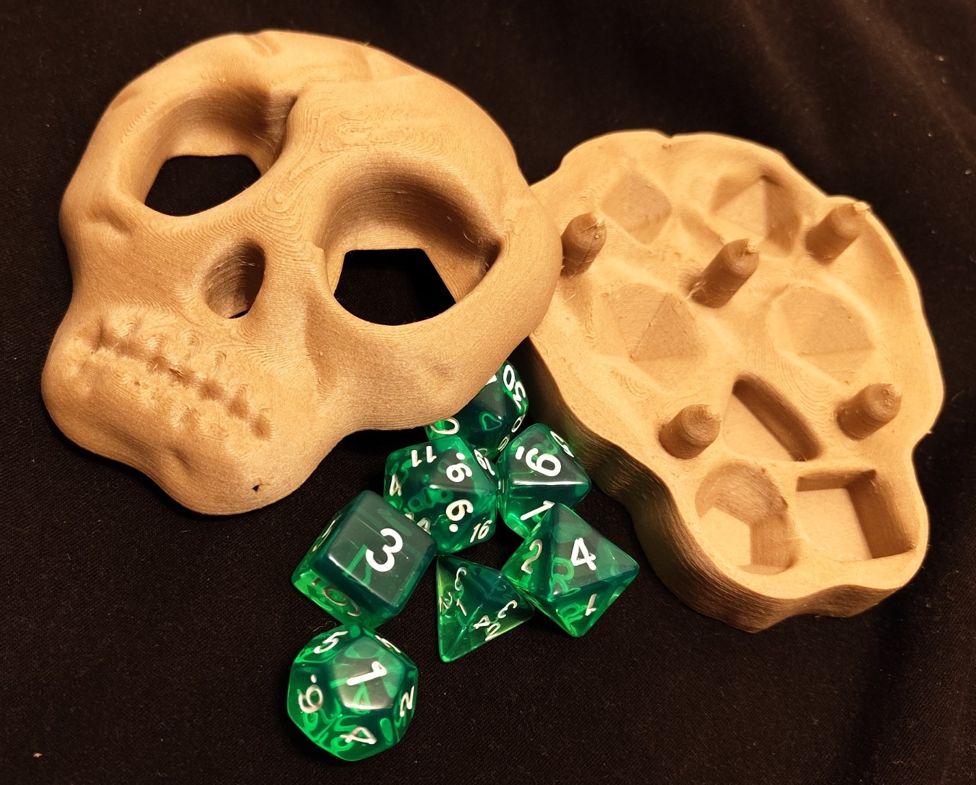 Miniatura 9 do modelo 3D Skull DnD Dice Box