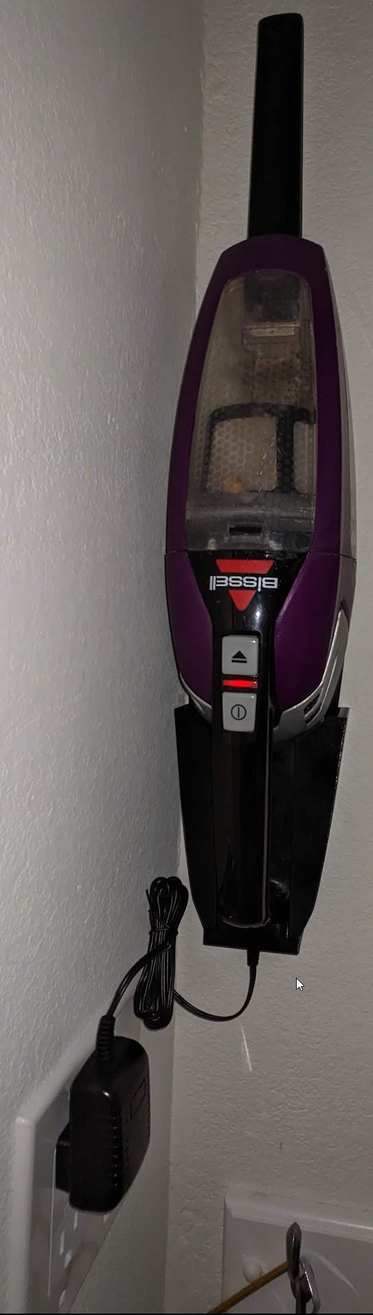 Bissell Pet Hair Eraser 2390 Cordless Hand Vacuum Charging Dock by Jake