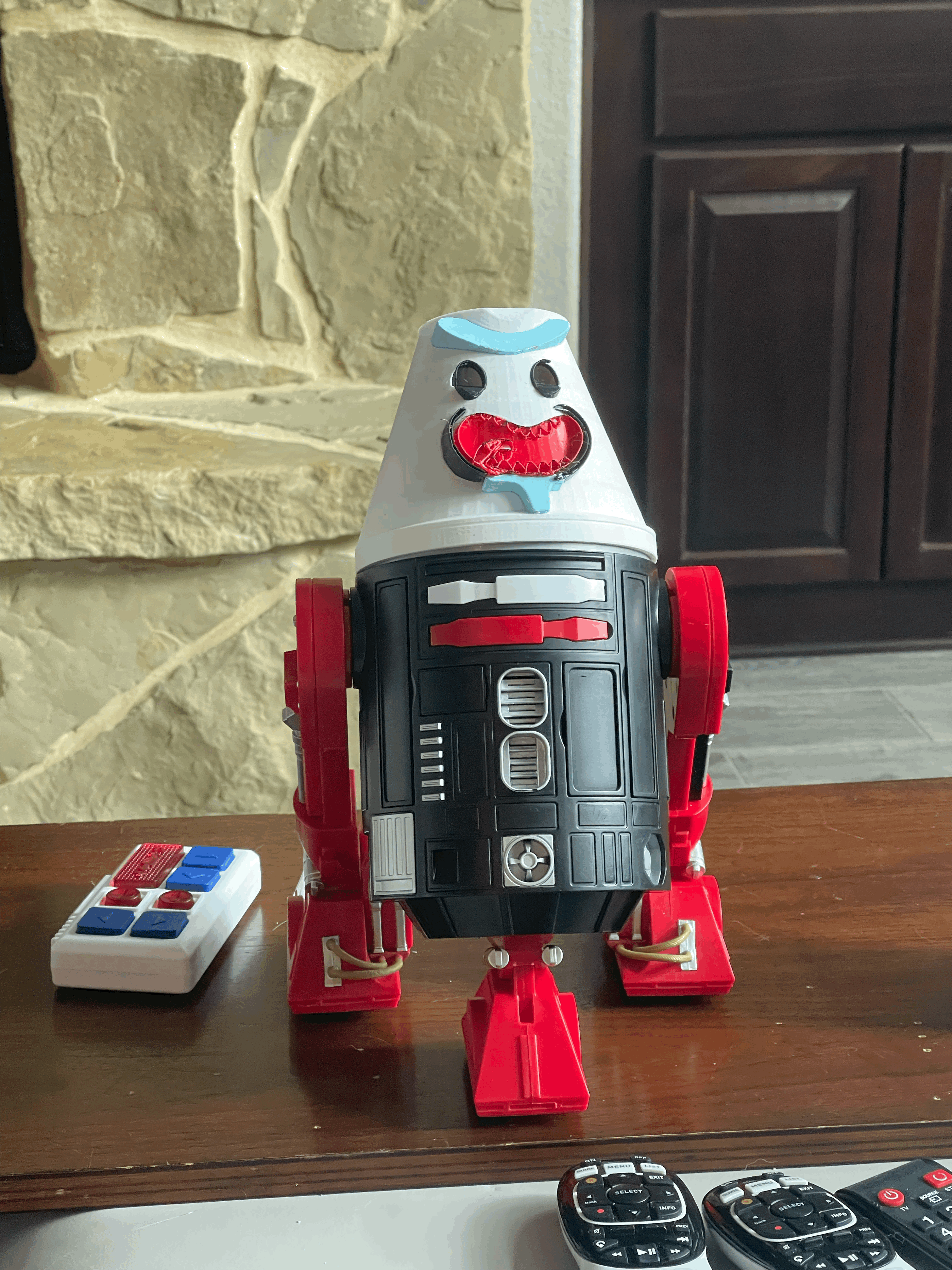 Rick Sanchez head for R series, droid depot, astromech units. (Update: after a lot of prototyping it work)