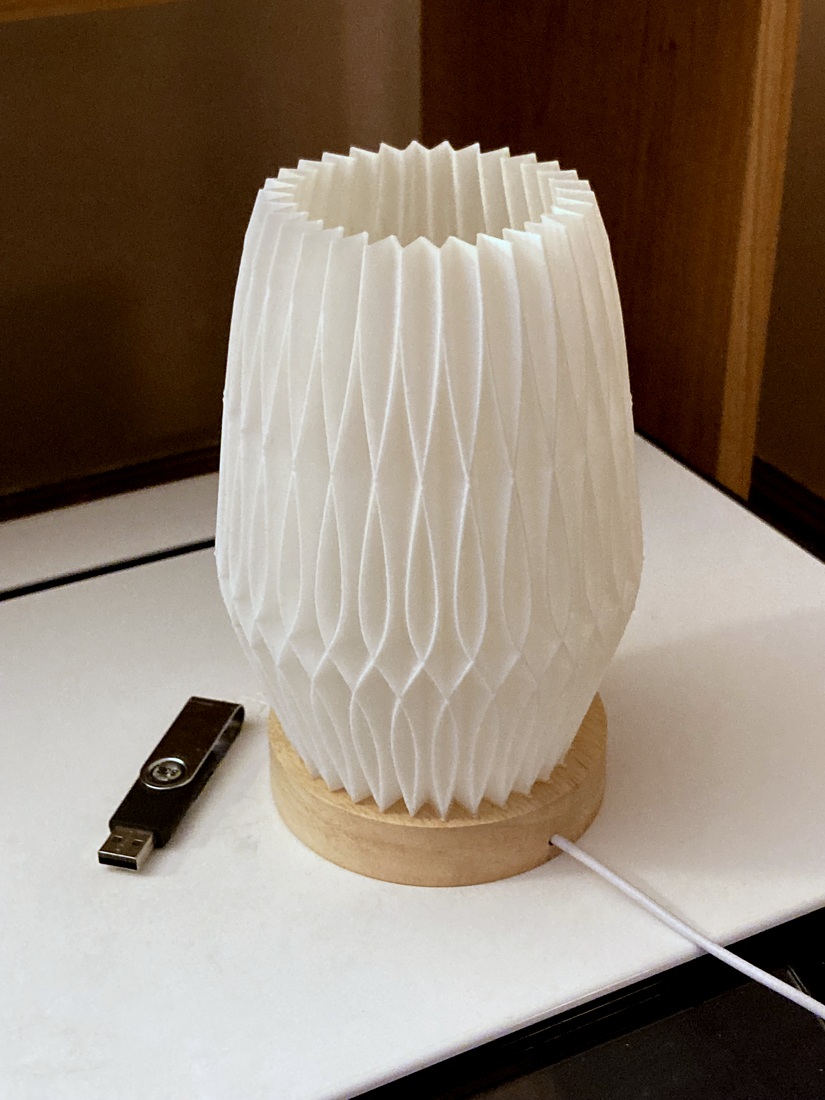 Miniatura 2 do modelo 3D Lamp Shade 0102