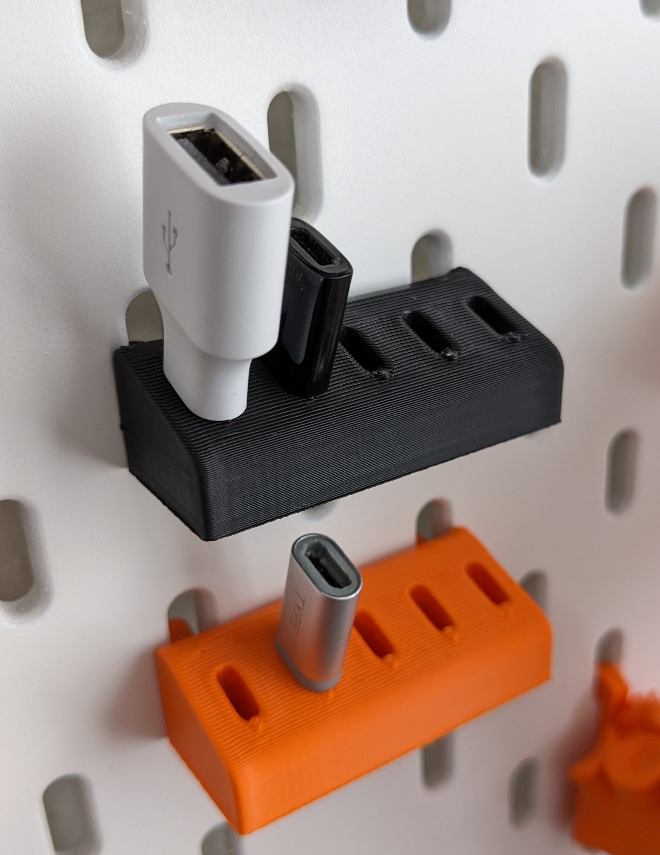 IKEA Skadis USBC Holder by pansenerna Download free STL model