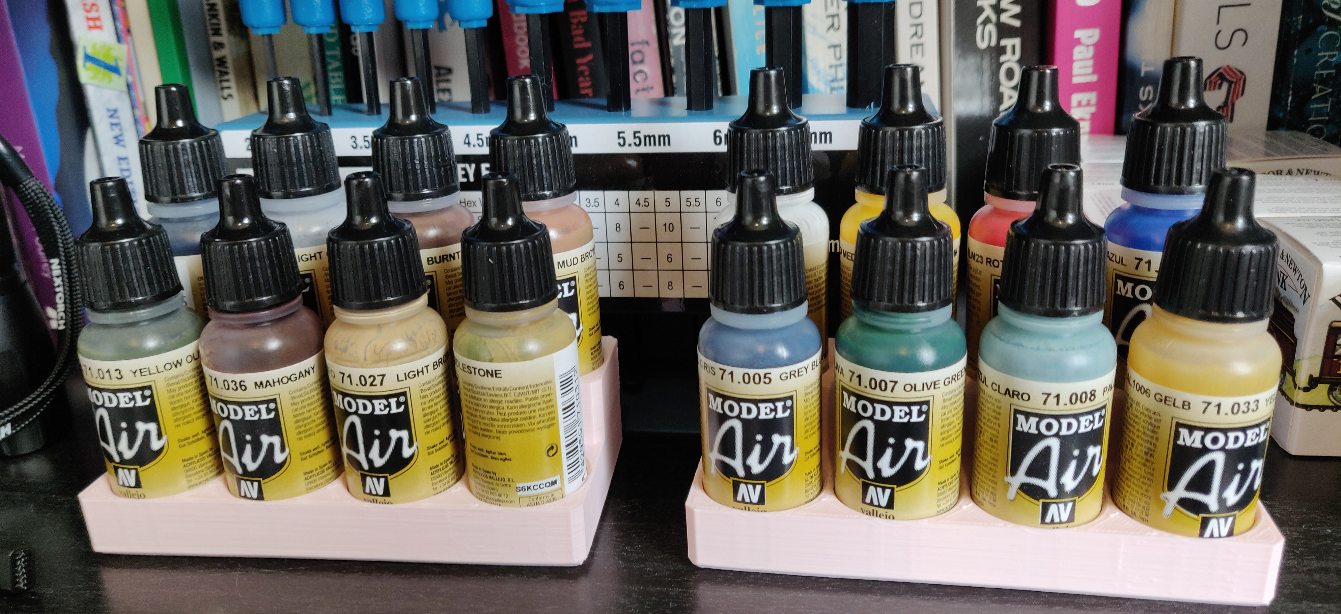 airbrush paint stand (for 17ml vallejo bottles)