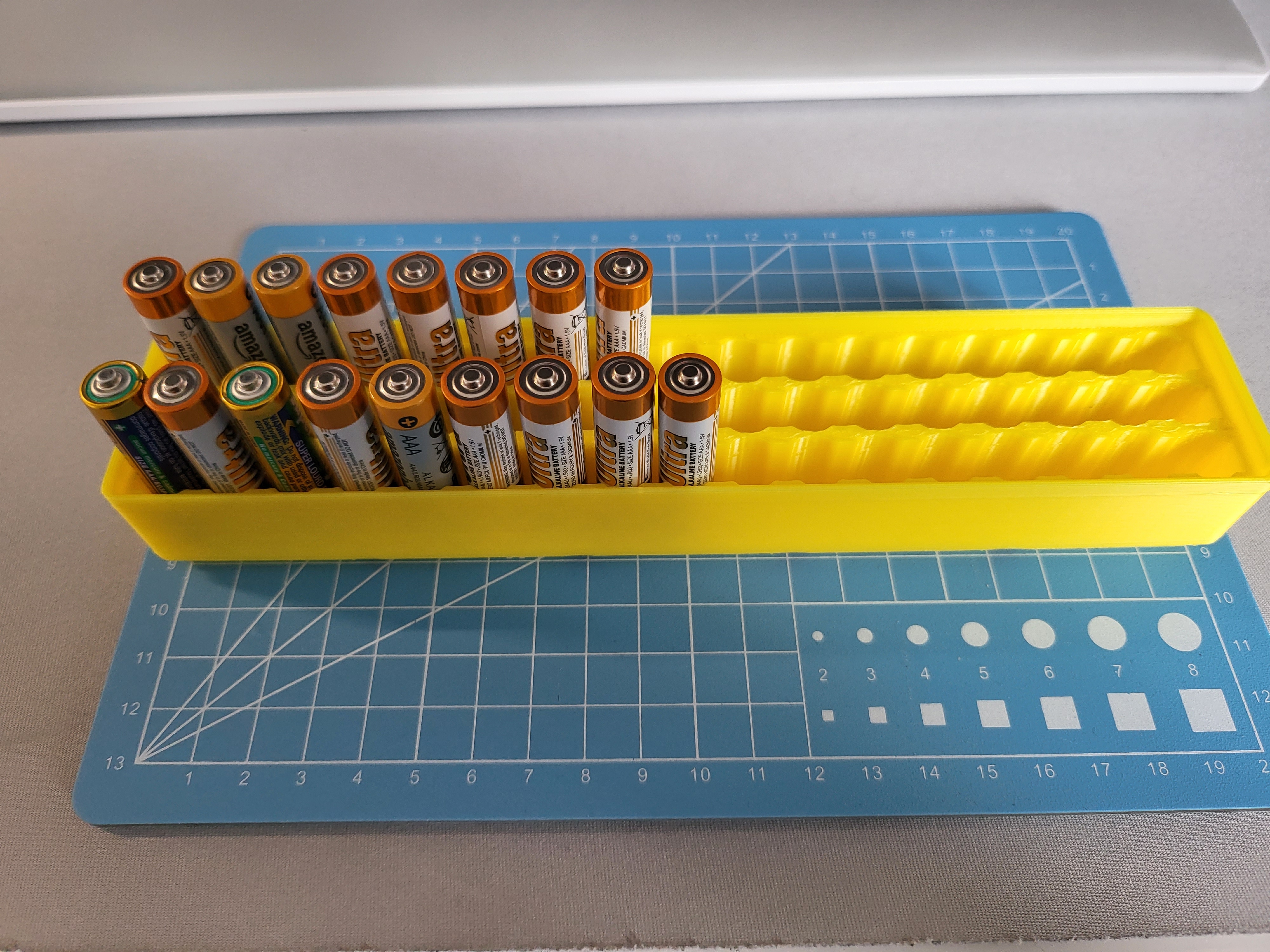 Gridfinity (Griddex) - AAA Battery Holder