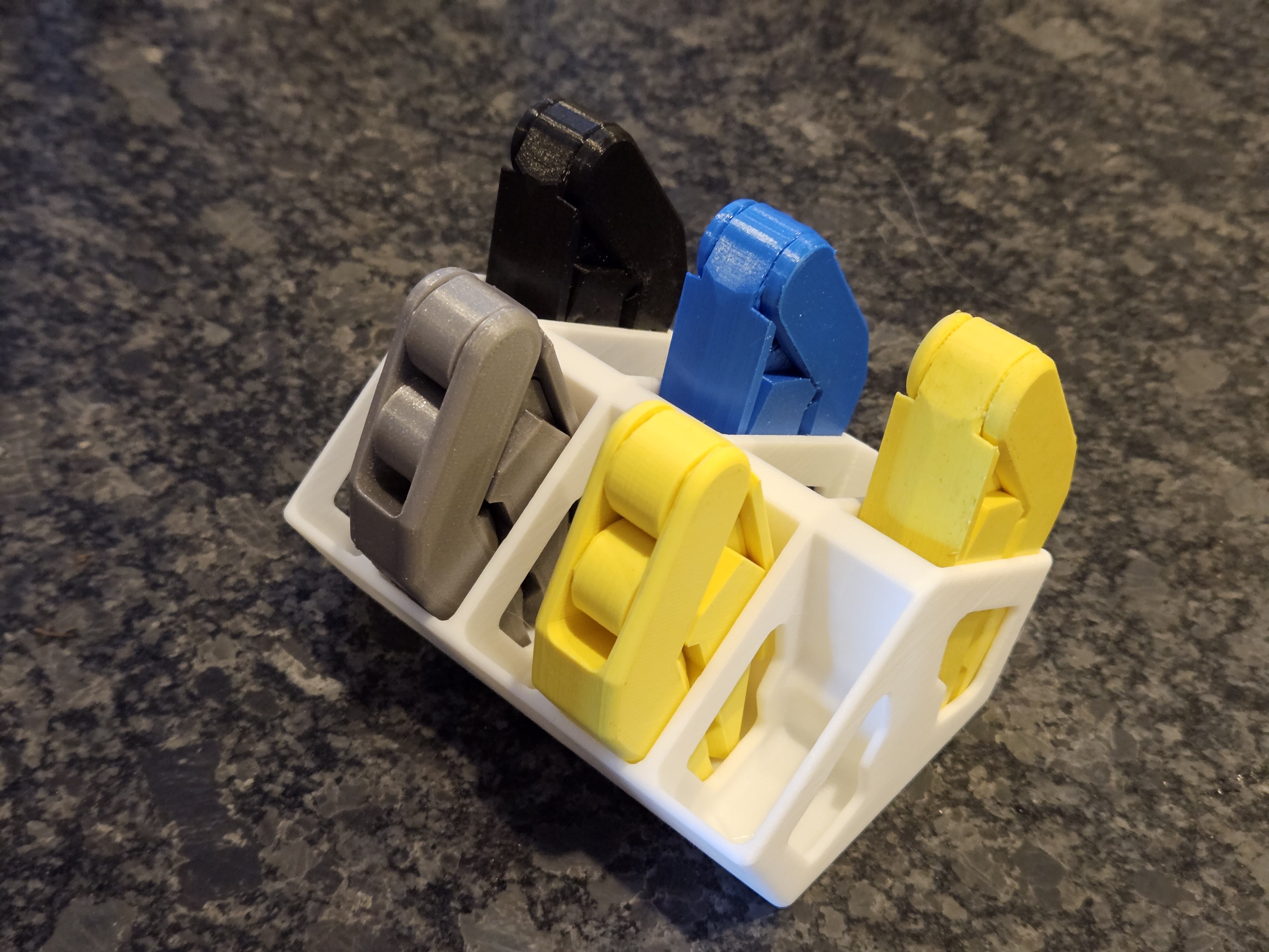 Holder for Andrei's print in place bag clip