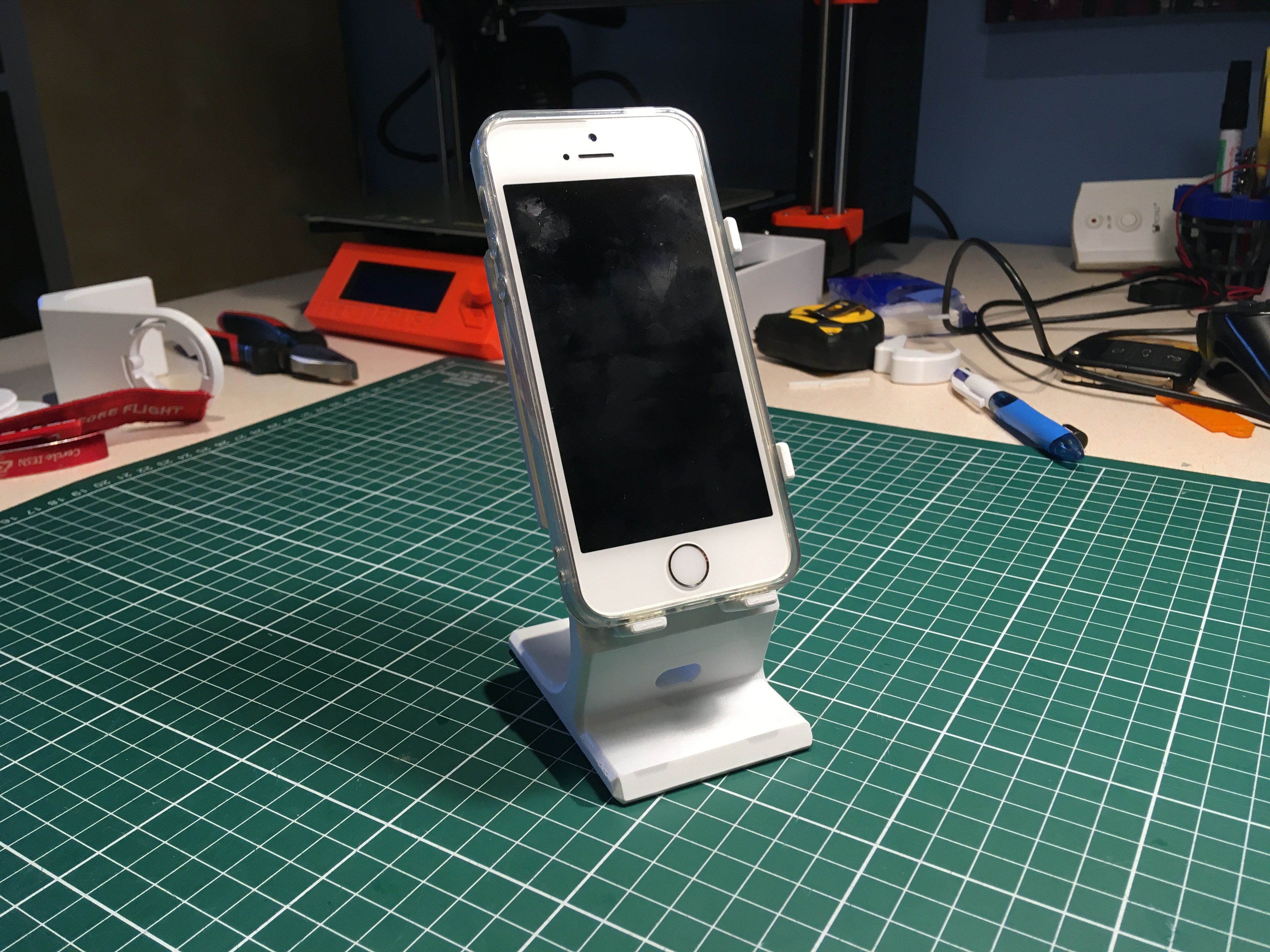 Phone horizontal and vertical stand