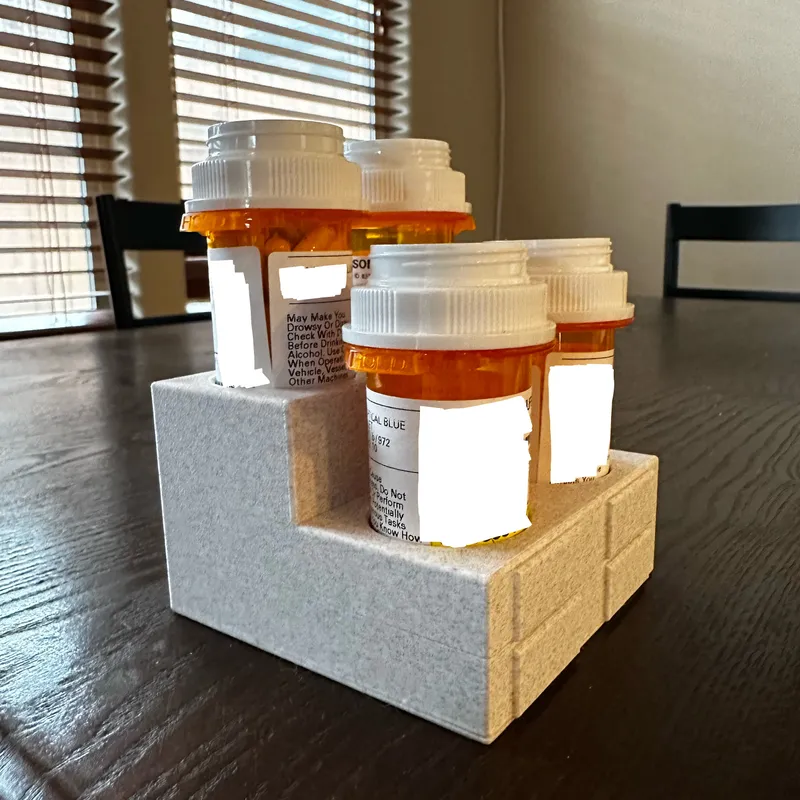 STL file Pill Bottle Holder Modern Cylindrical Decorative
