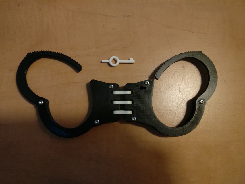 Triple hinge handcuffs remix (fasteners, no glue)