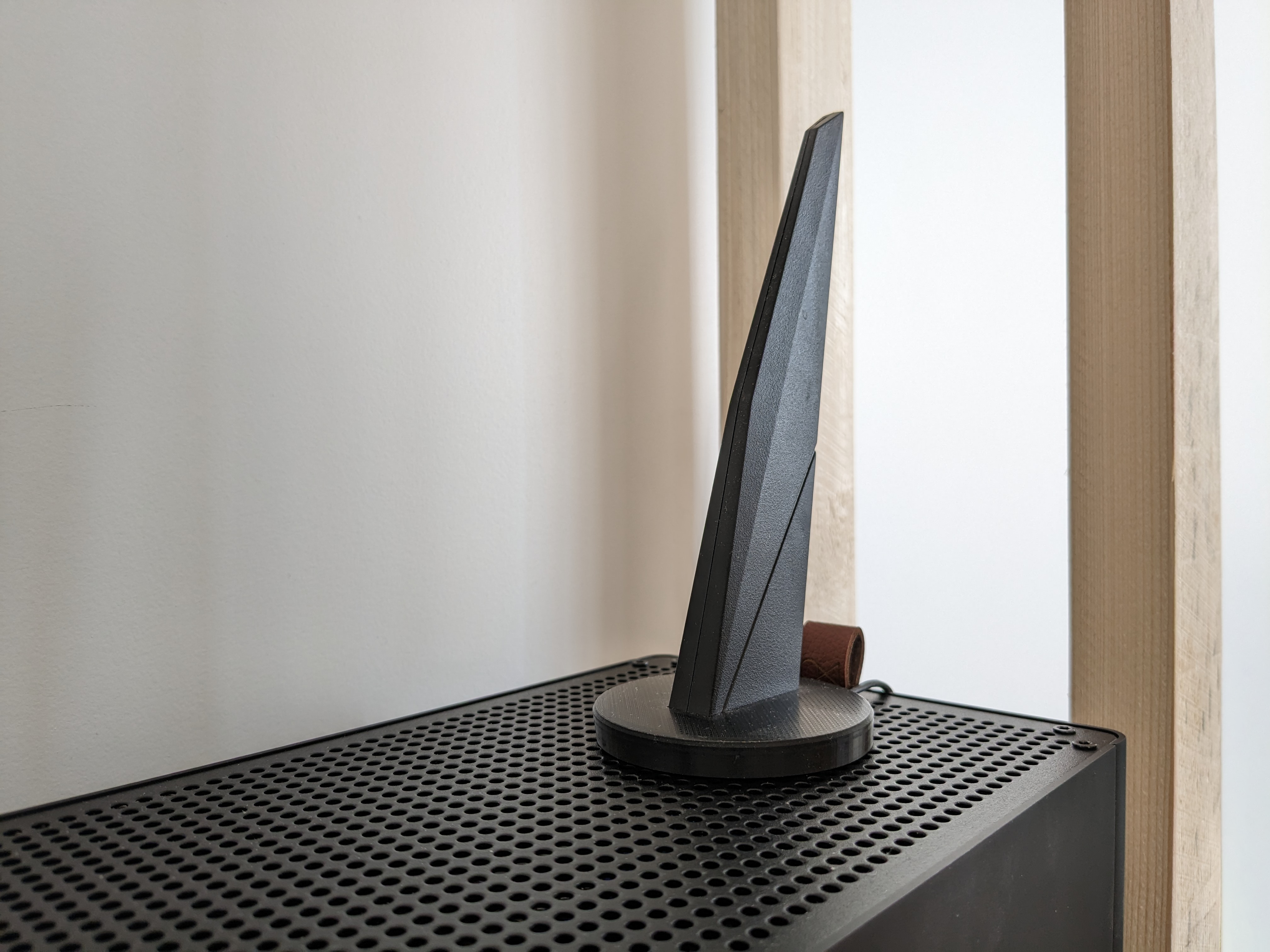 Asus WiFi Antenna Holder with Cable Management for Louqe Ghost S1
