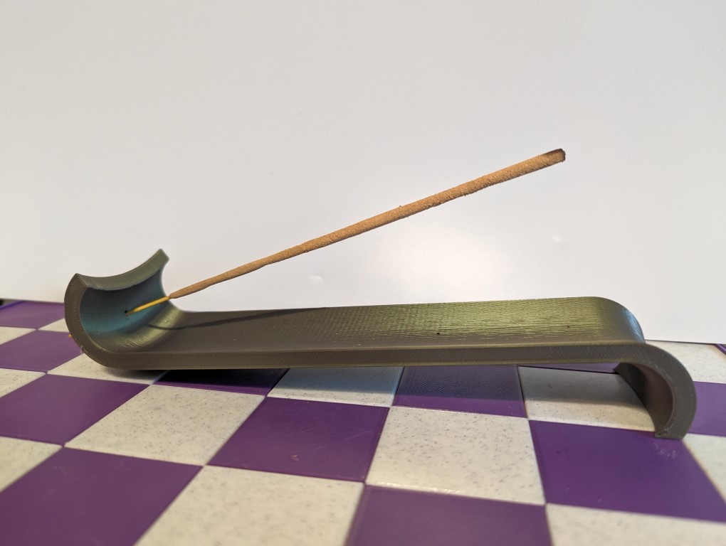 Curvy, Simple Incense Holder