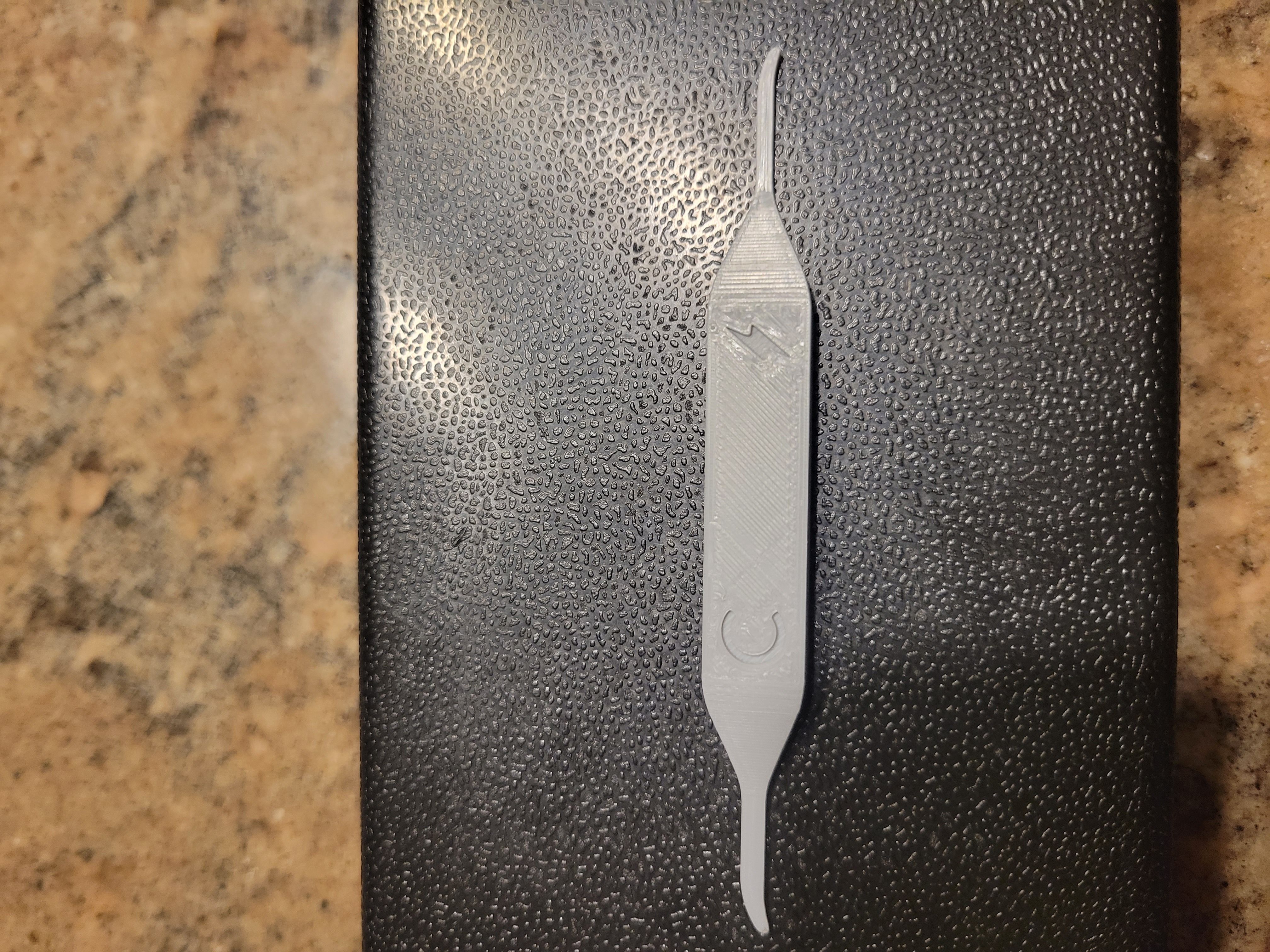Dirt remover for Usb C and lightning port