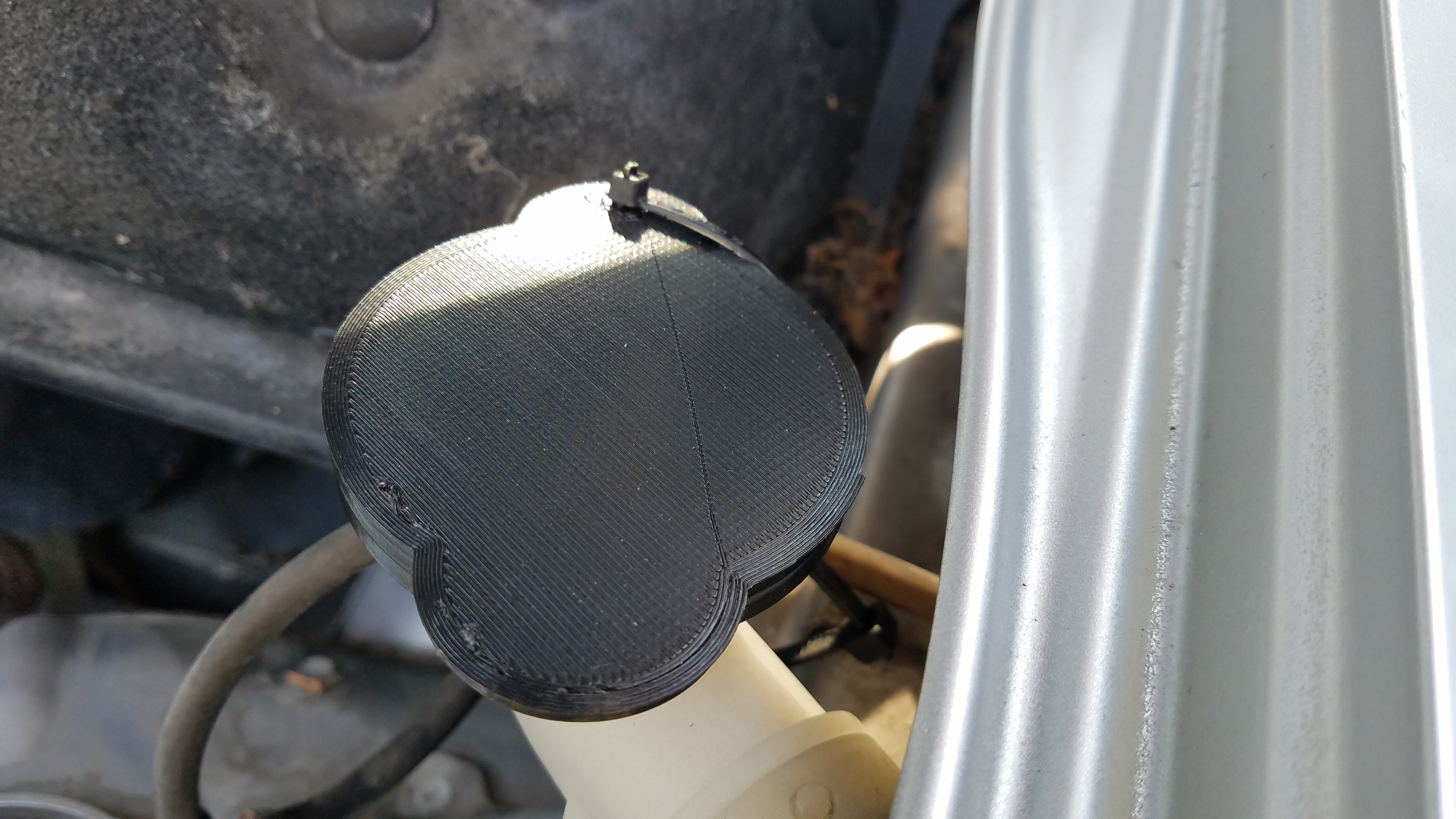 Window Washer Fluid Cap Honda CRV 2006