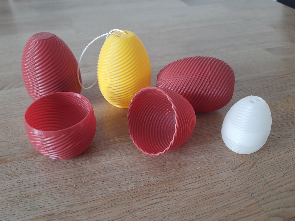 quick egg screw container (vase mode), great for easter