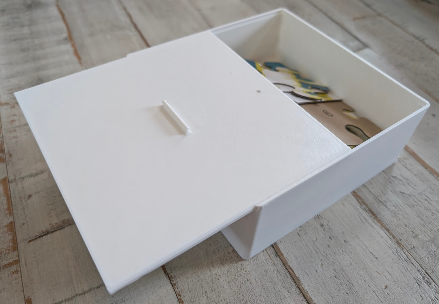 Miniatura 4 do modelo 3D Parametric Stackable Box with Label