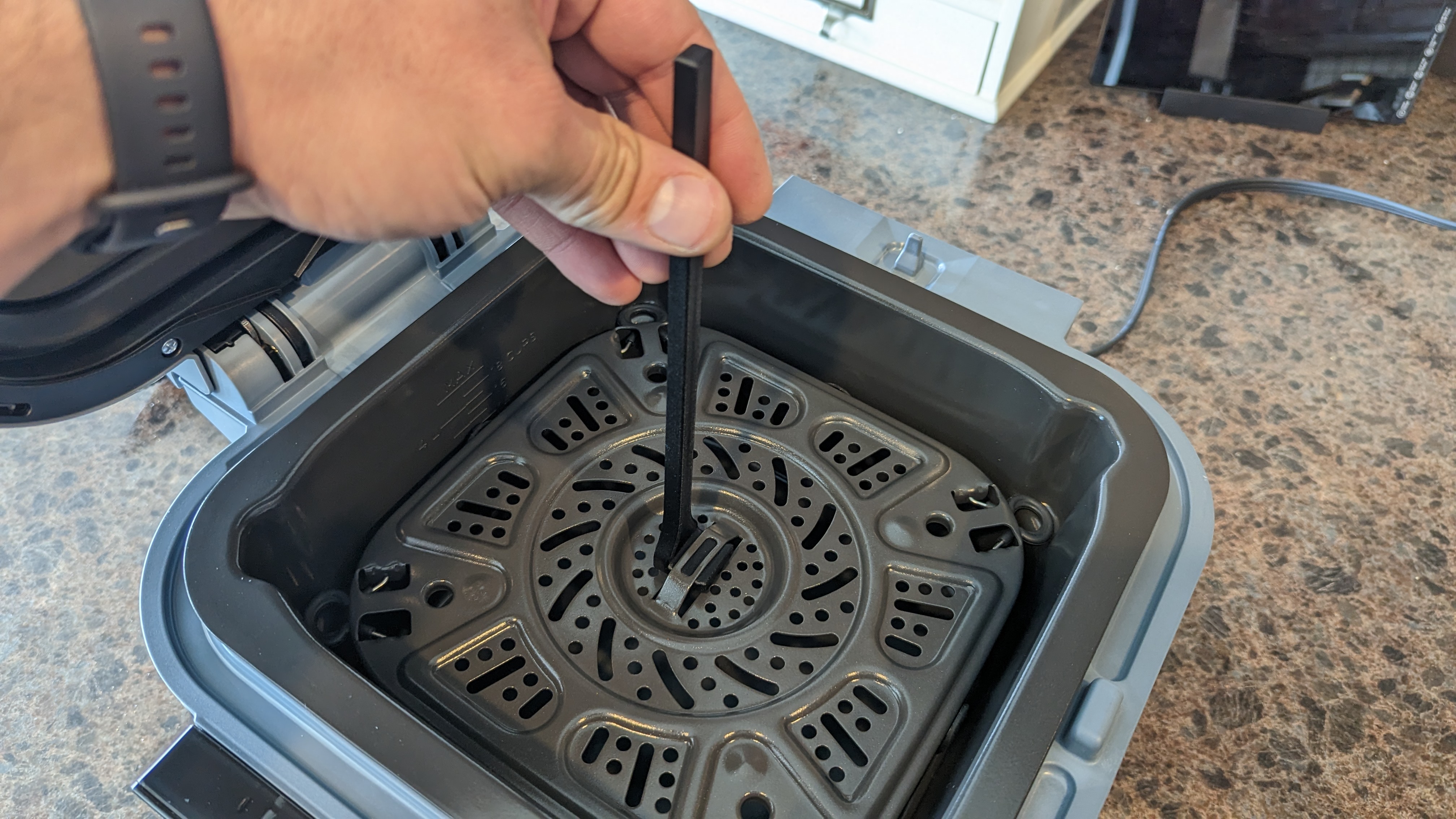 Crisper Tray Lifting Handle for a Ninja Speedi