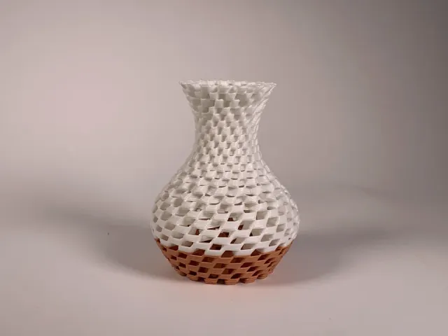 Twill Vase - A 3d printed form exploration