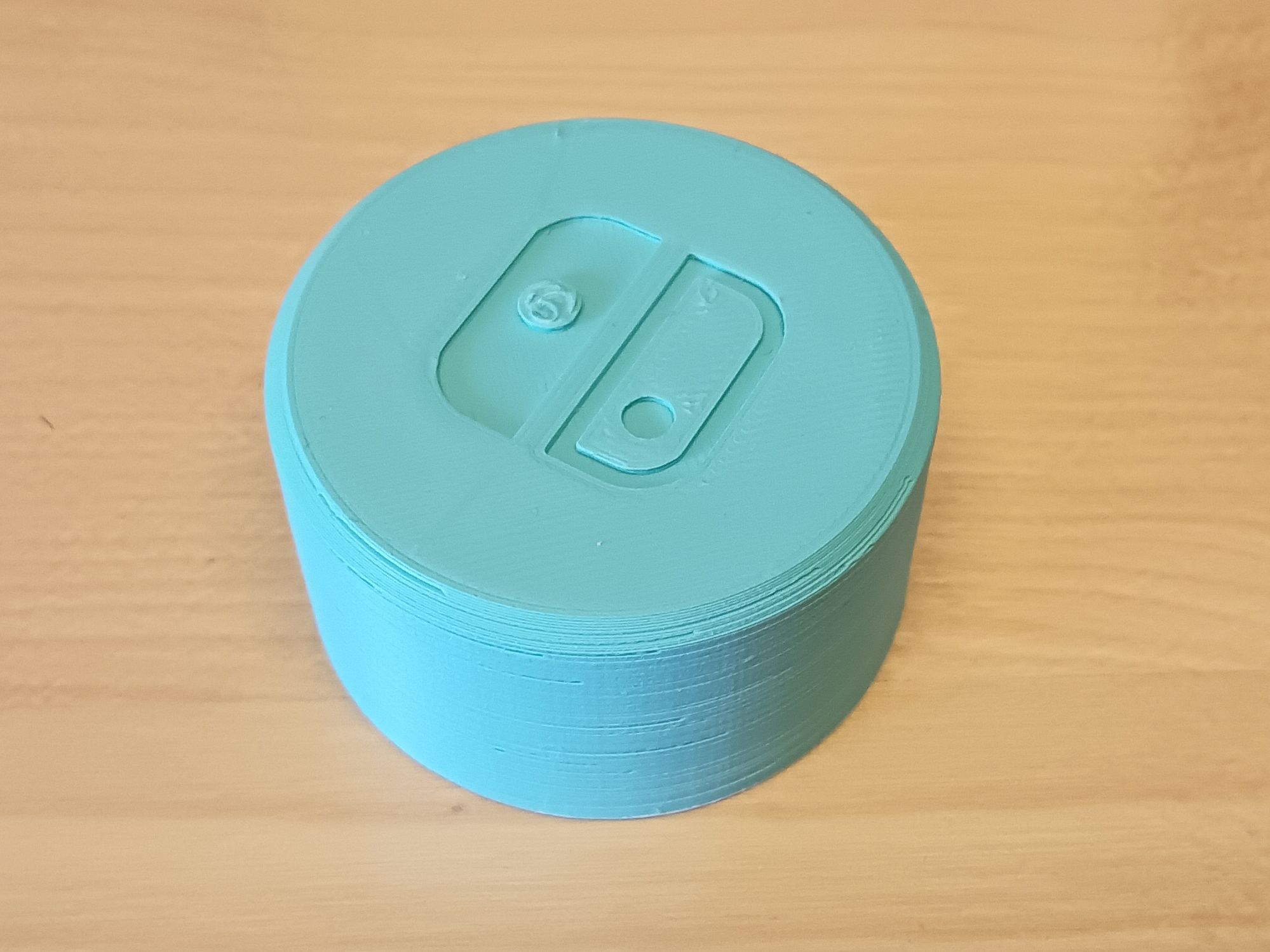 Nintendo switch game card holder lid improvments by Starwhooper