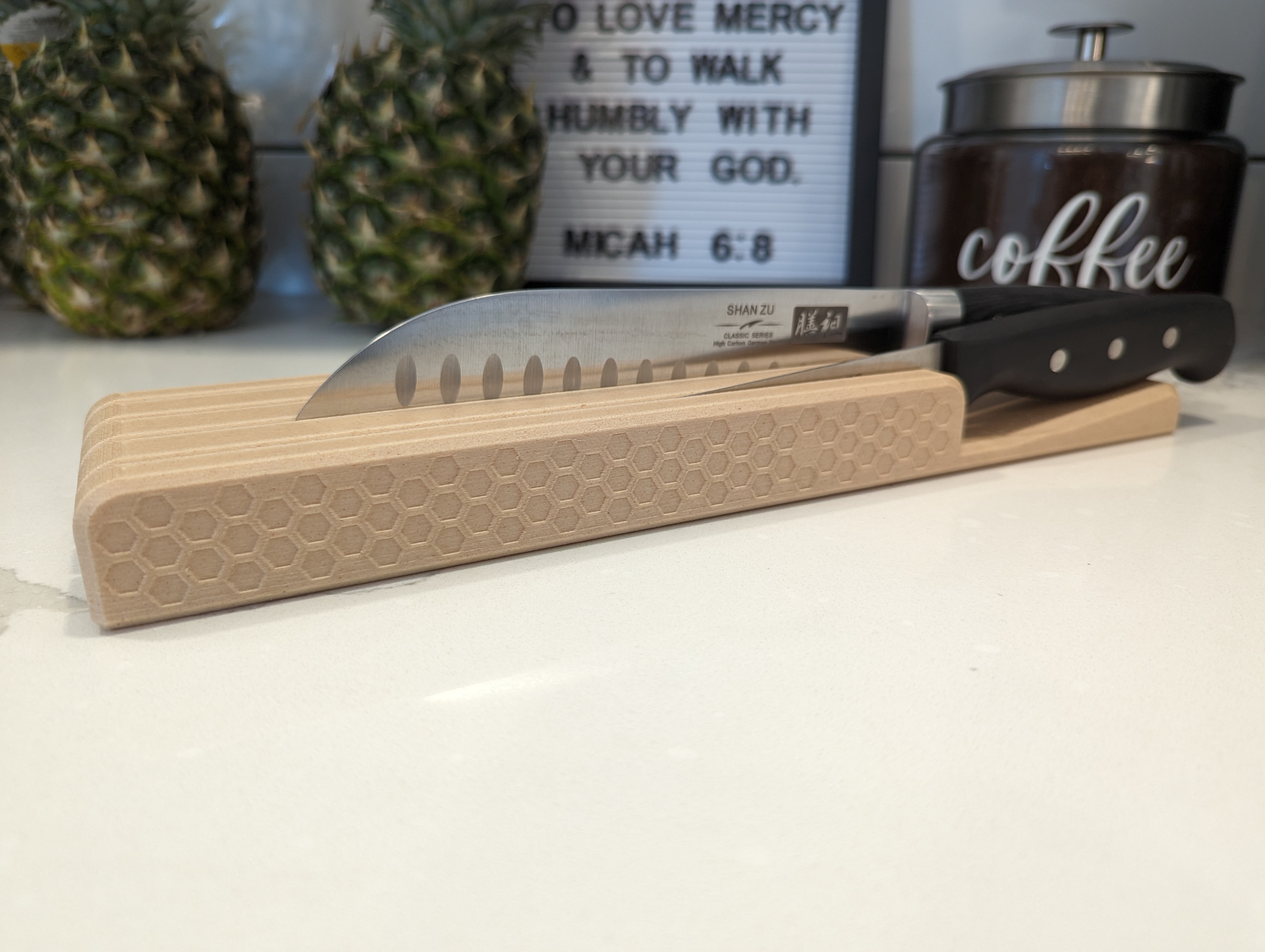 Knife Holder by 3dPrintingJoey Download free STL model