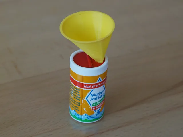 Refill Funnel for Mini Salt Shaker | Trichter