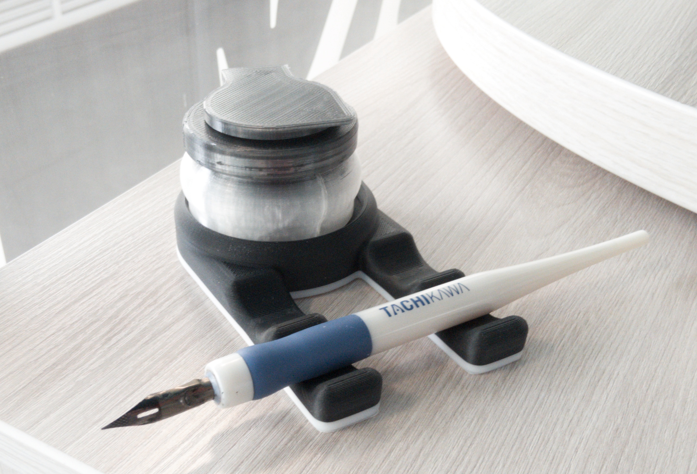 Single Inkwell Stand With Pen Holder