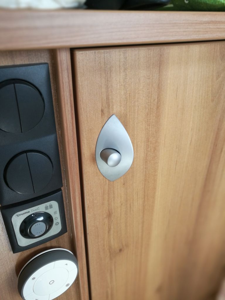 Caravan plastic door lock/latch (latch bolt) of the by