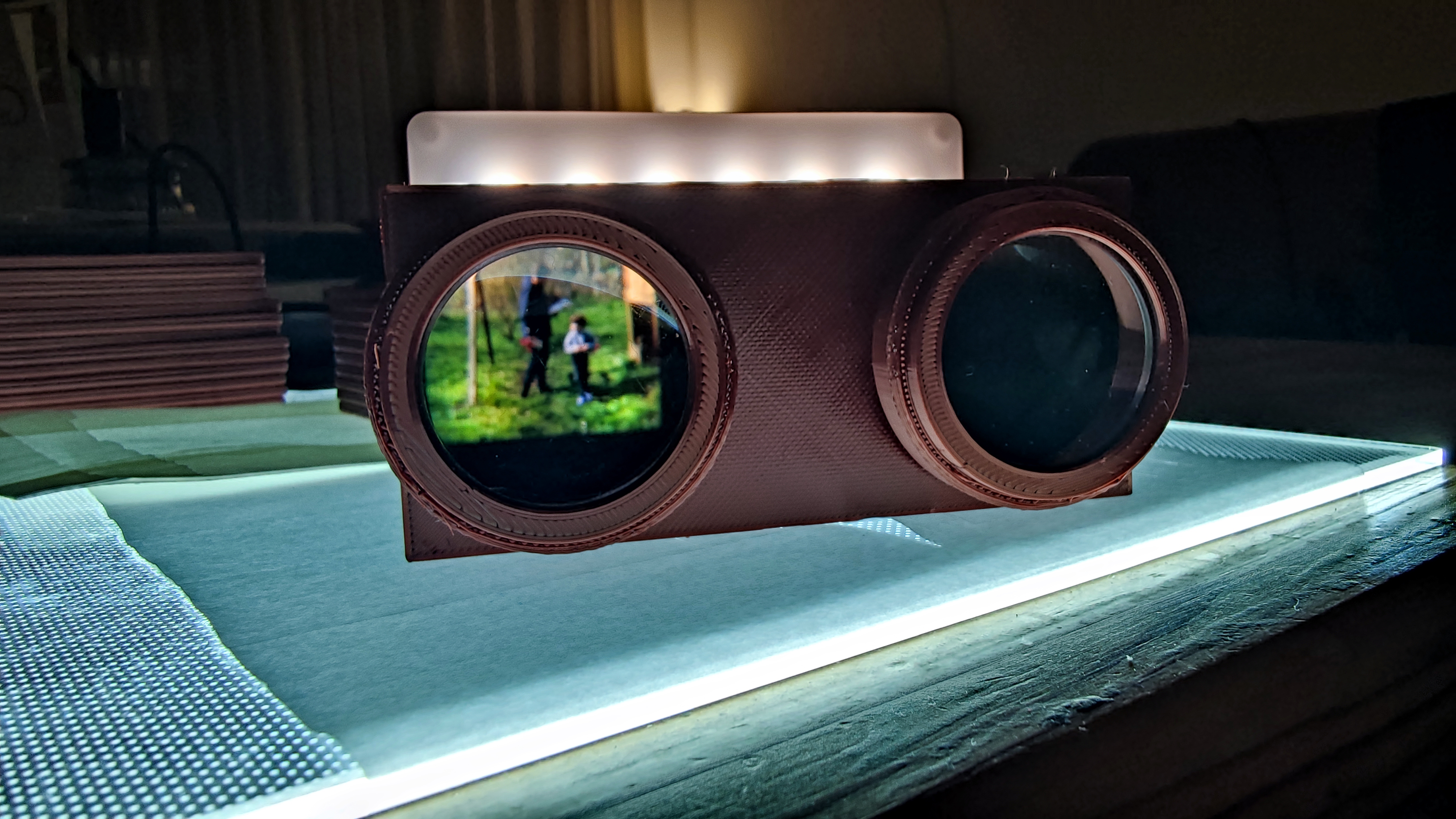 Stereoscopic Slide Viewer
