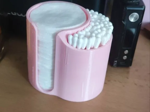 Cotton pad and tips holder