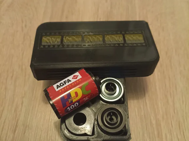 FilmBox 8x35mm