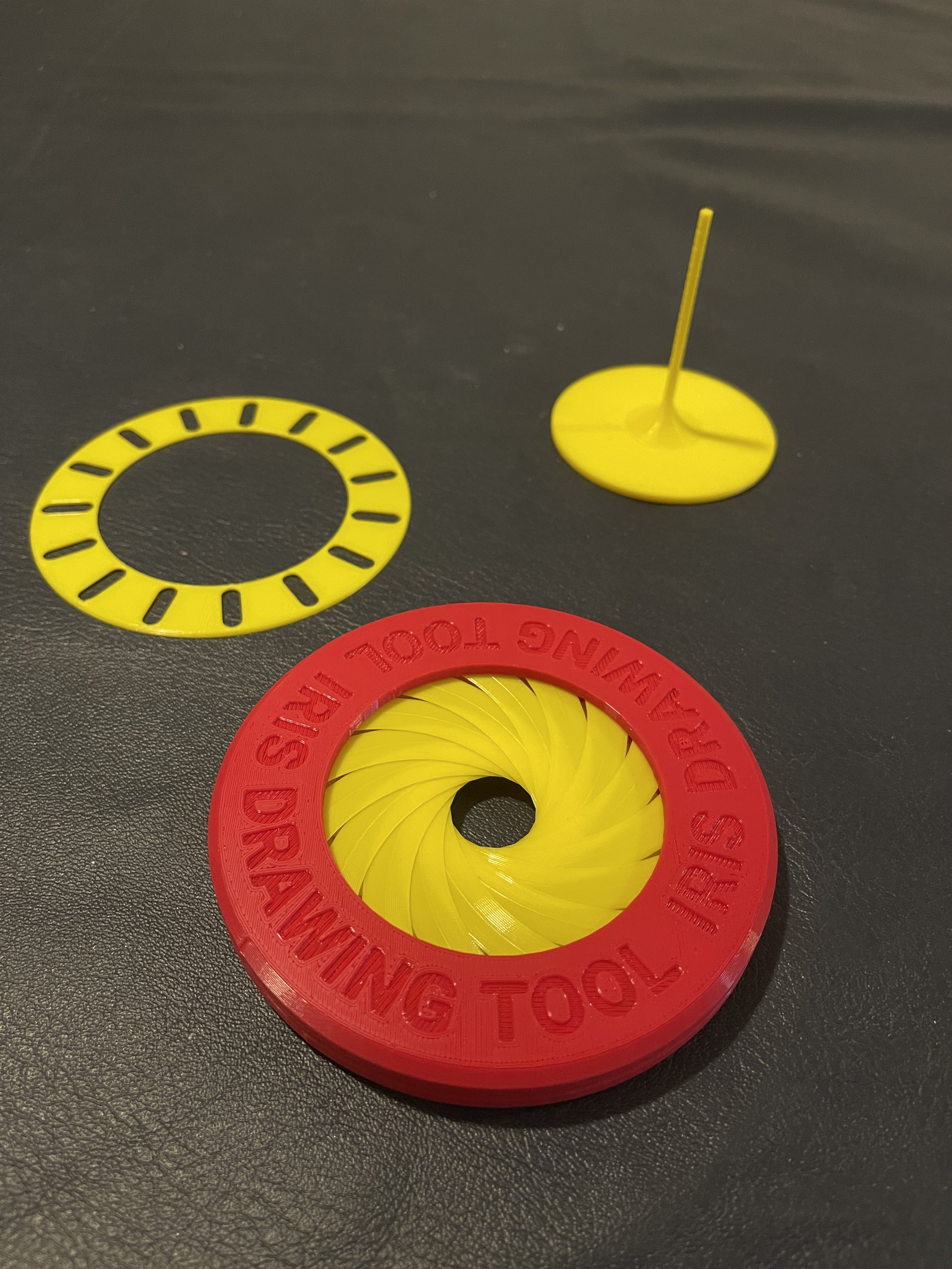 Miniatura 2 do modelo 3D Slots for Iris Compass Drawing Tool