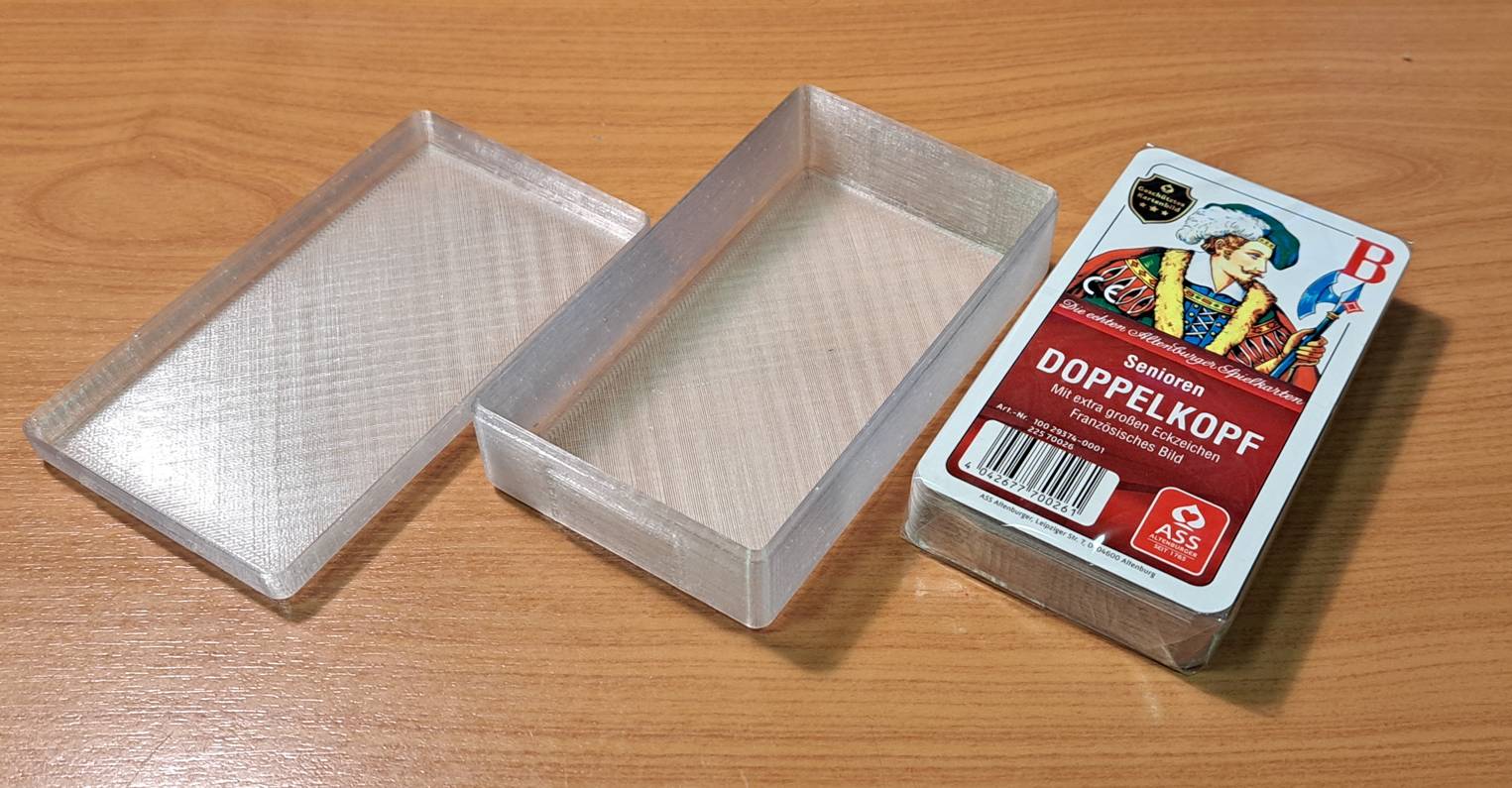 Miniatura 3 do modelo 3D Fully customizable playing cards box