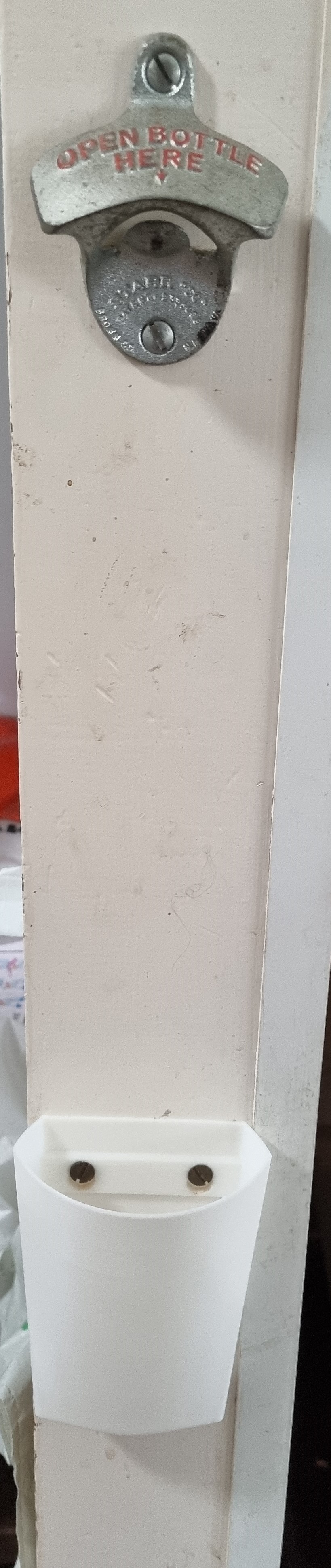 Wall mounted bottle top catcher [for bottle opener] by n87 Download