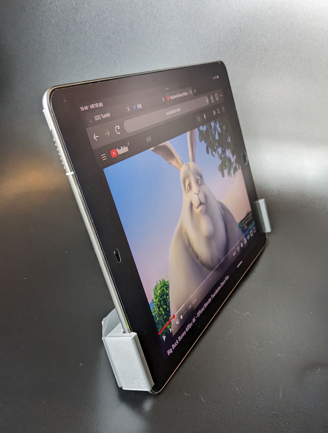 9.7inch iPad Pro Functional Stand by Kuni Download free STL model