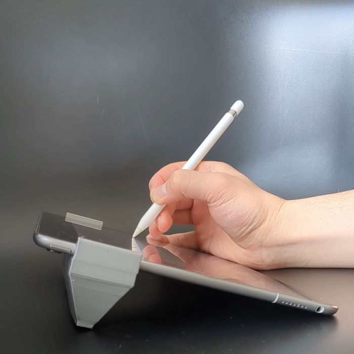 9.7inch iPad Pro Functional Stand by Kuni Download free STL model