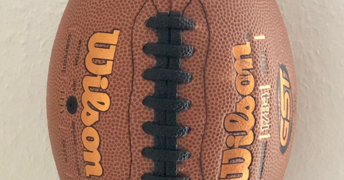 American Football Wall Mount by Gumbert Download free STL model