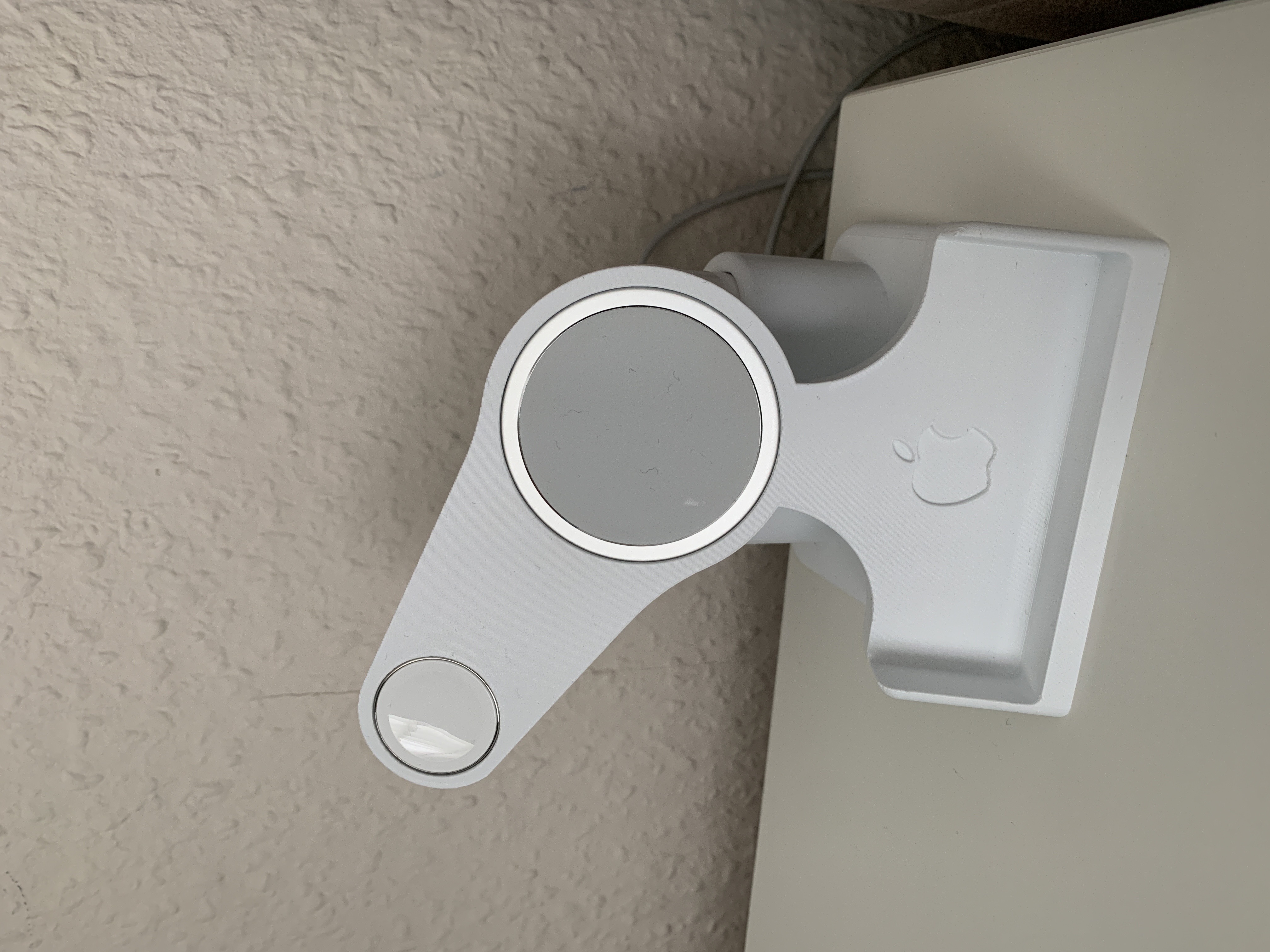 MagSafe iPhone, Apple Watch and Airpods charging station